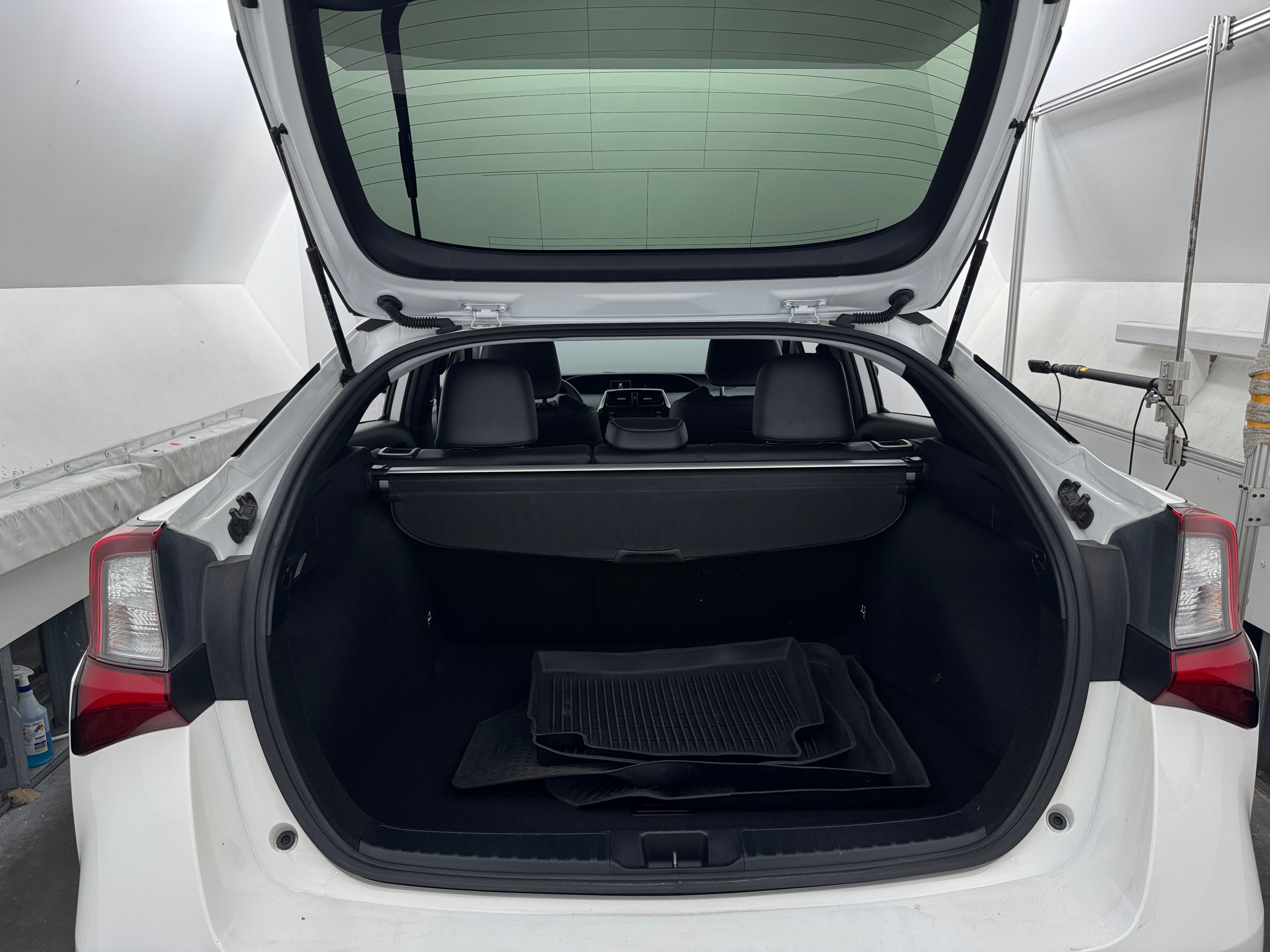 2022 Toyota Prius Nightshade Edition 6