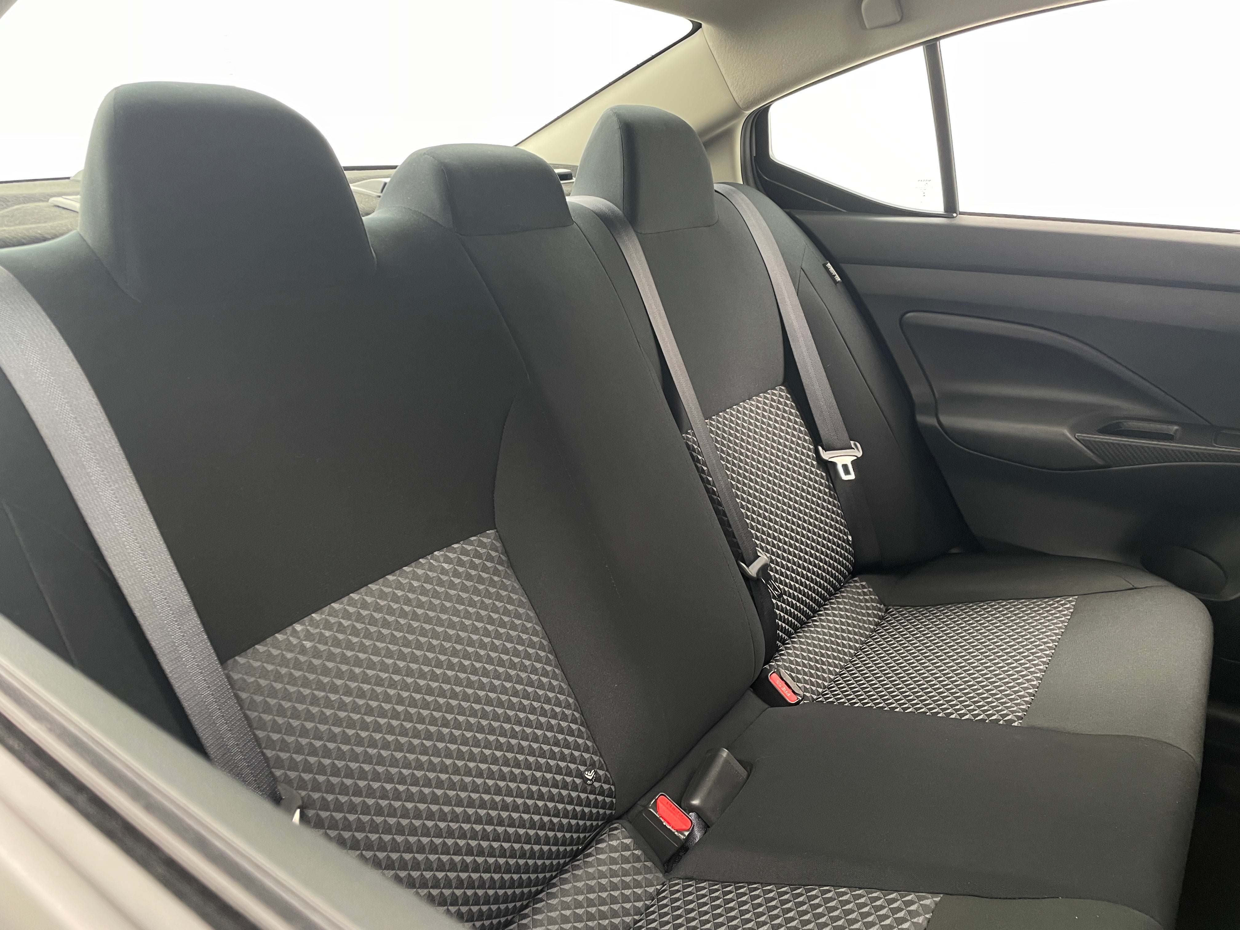 2024 Nissan Versa S 6