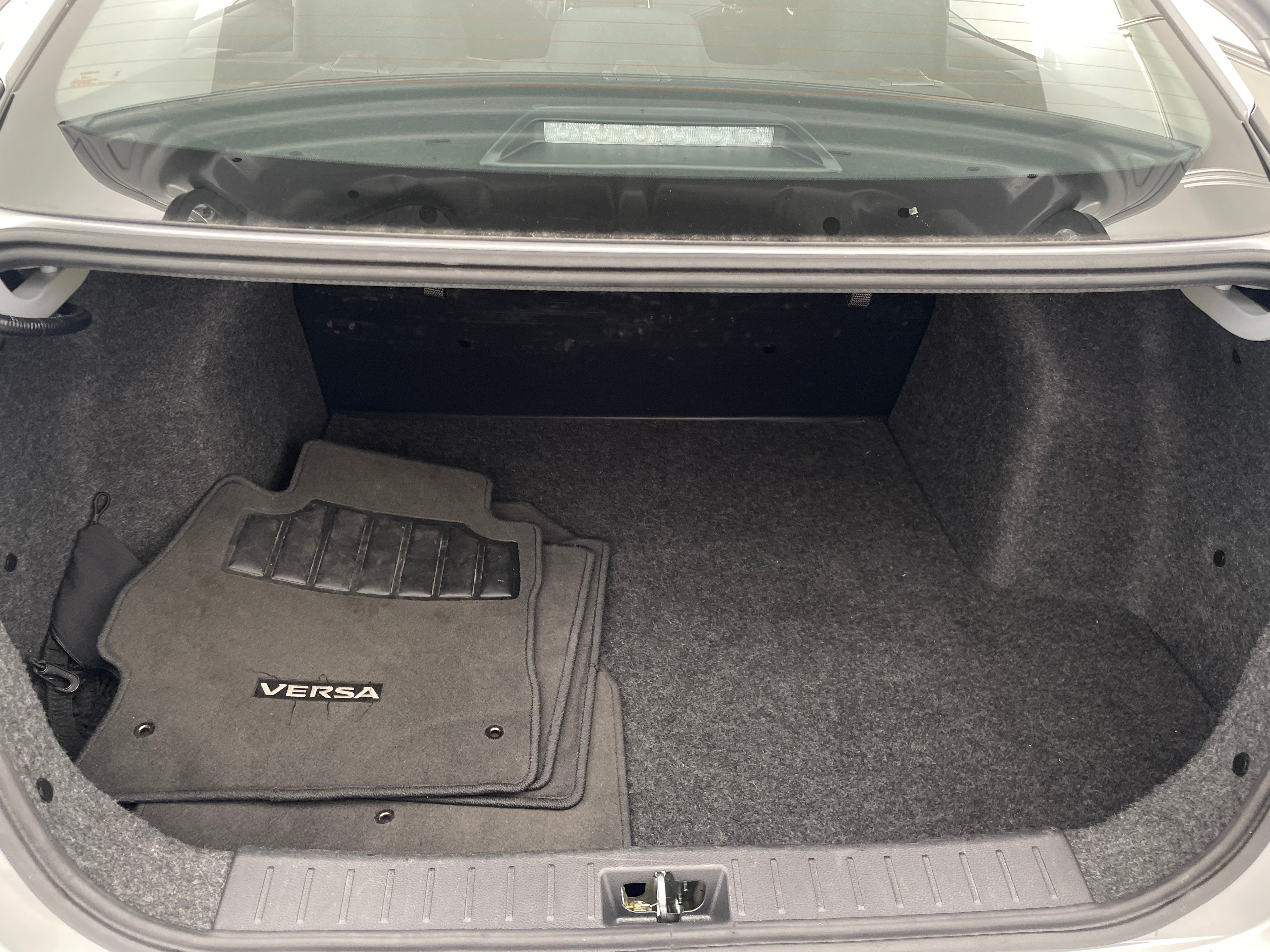 2024 Nissan Versa S 7