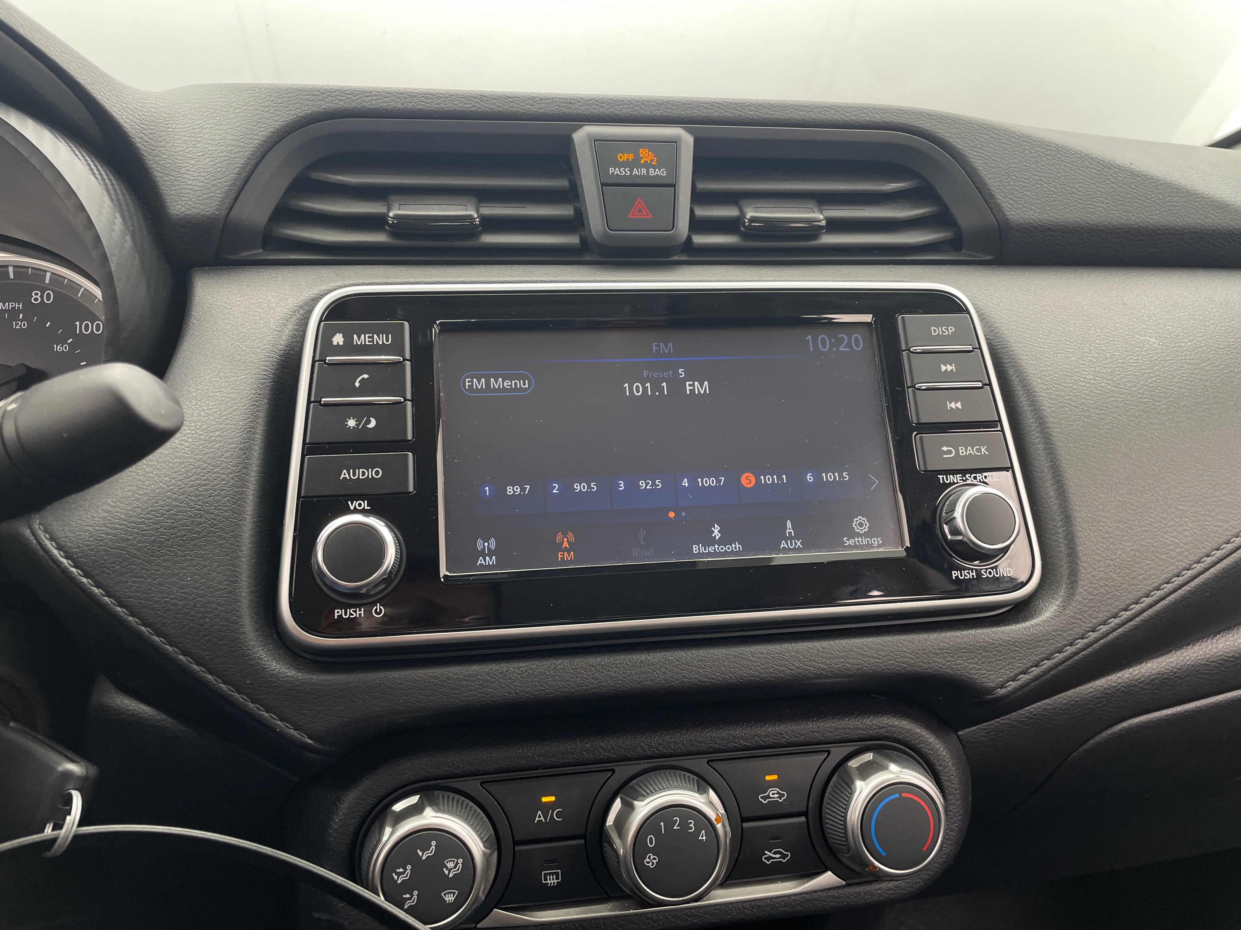 2024 Nissan Versa S 4