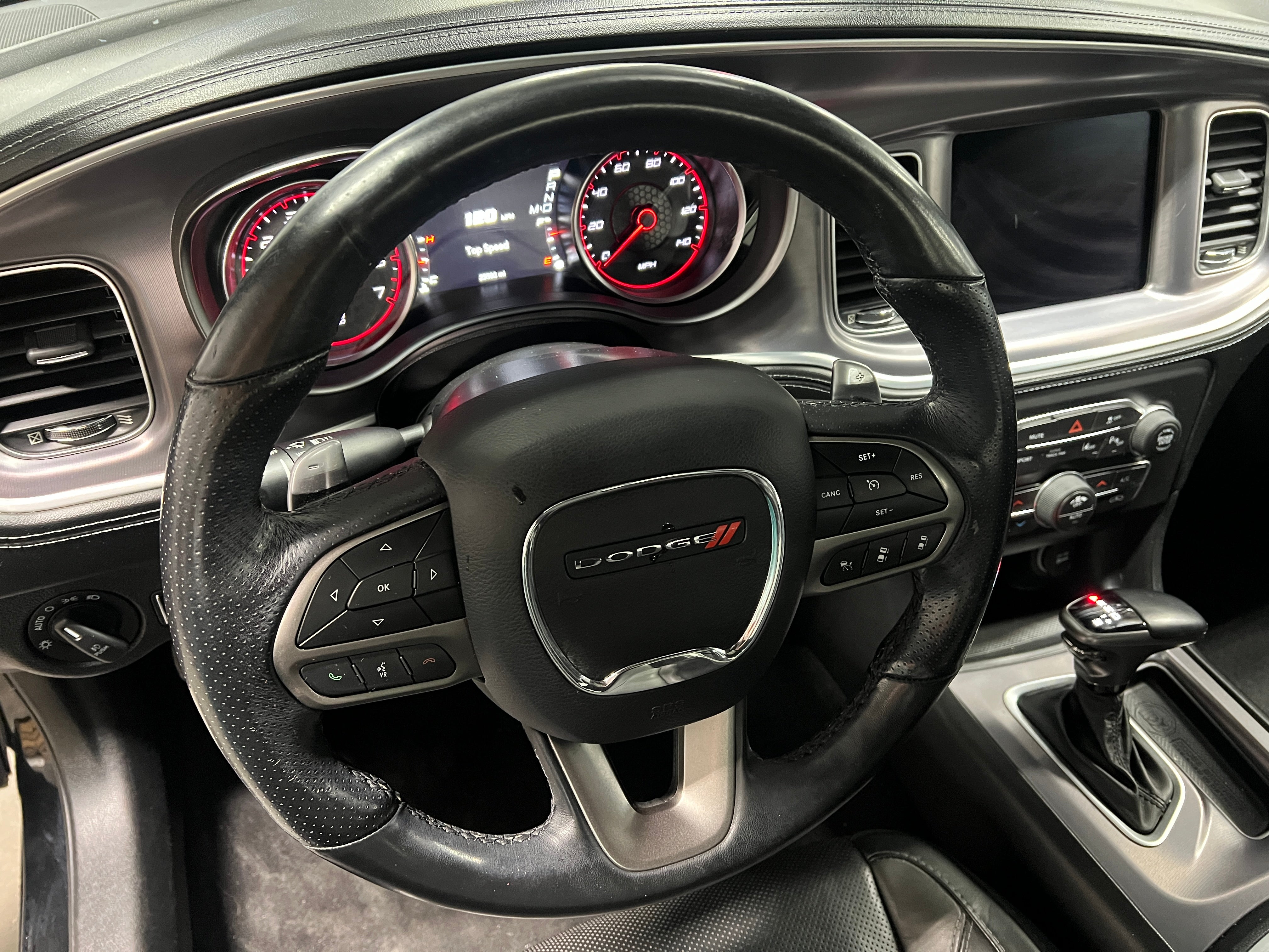 2019 Dodge Charger SXT 4