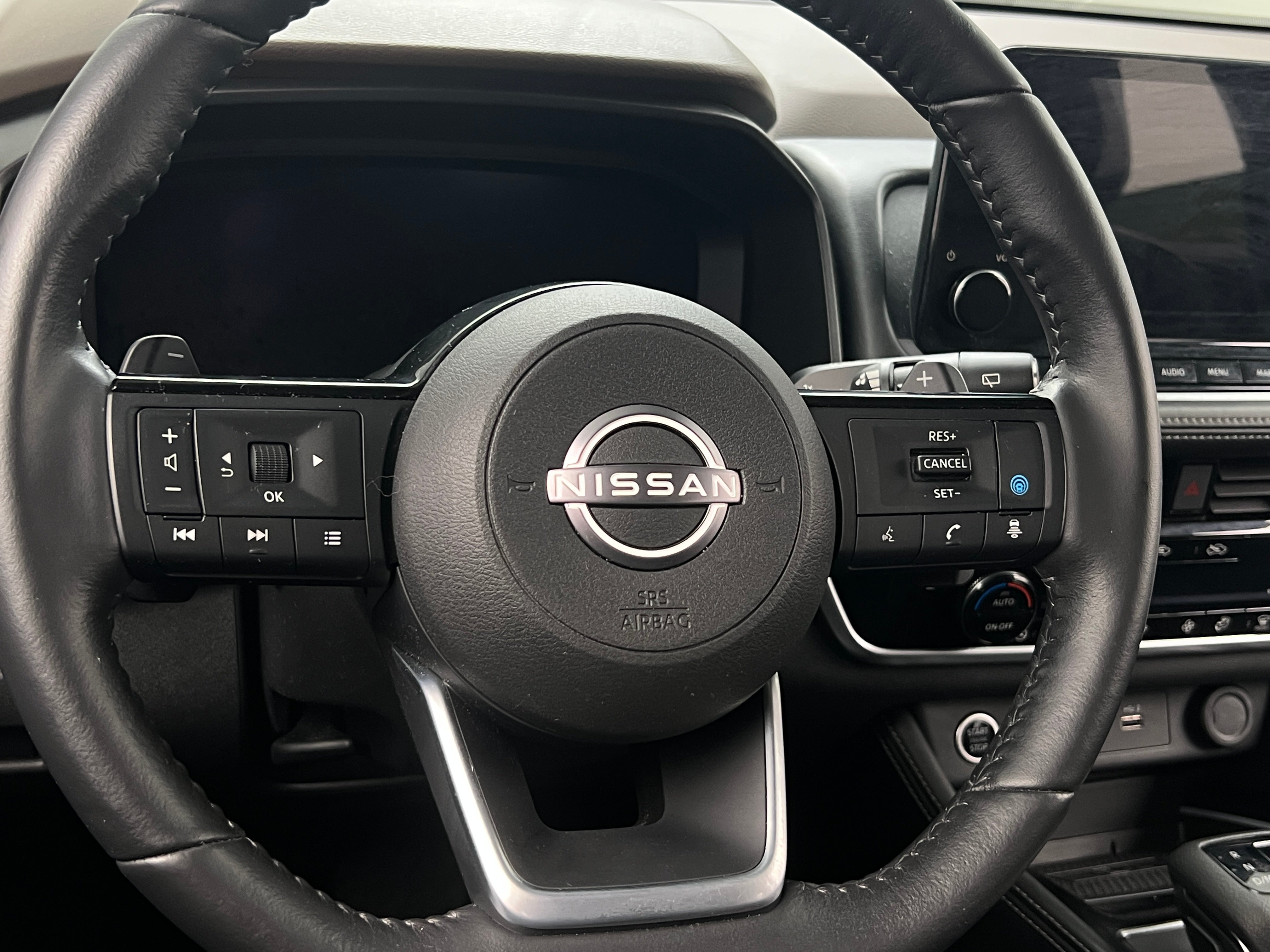 2023 Nissan Rogue Platinum 4