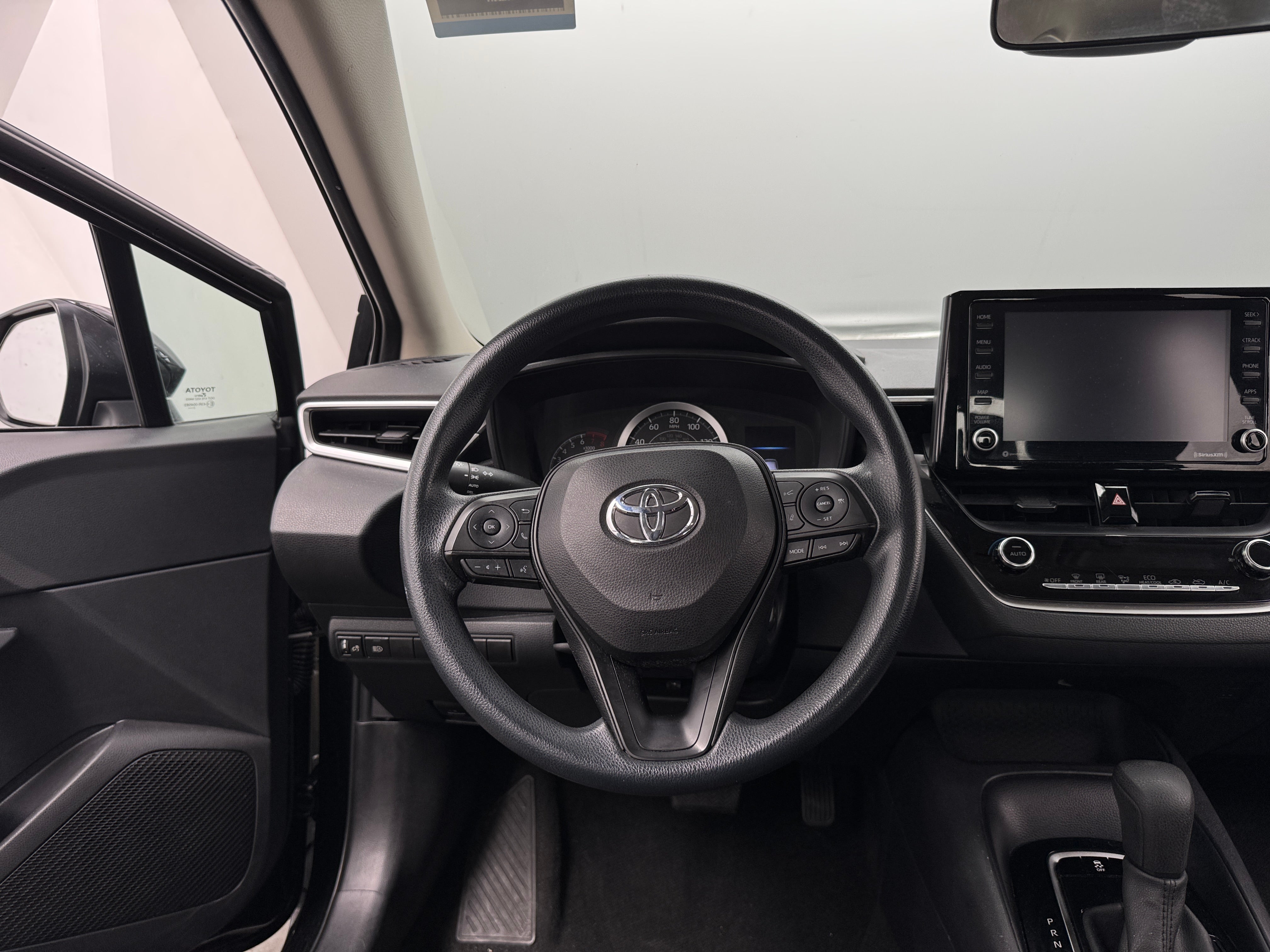 2022 Toyota Corolla LE 5