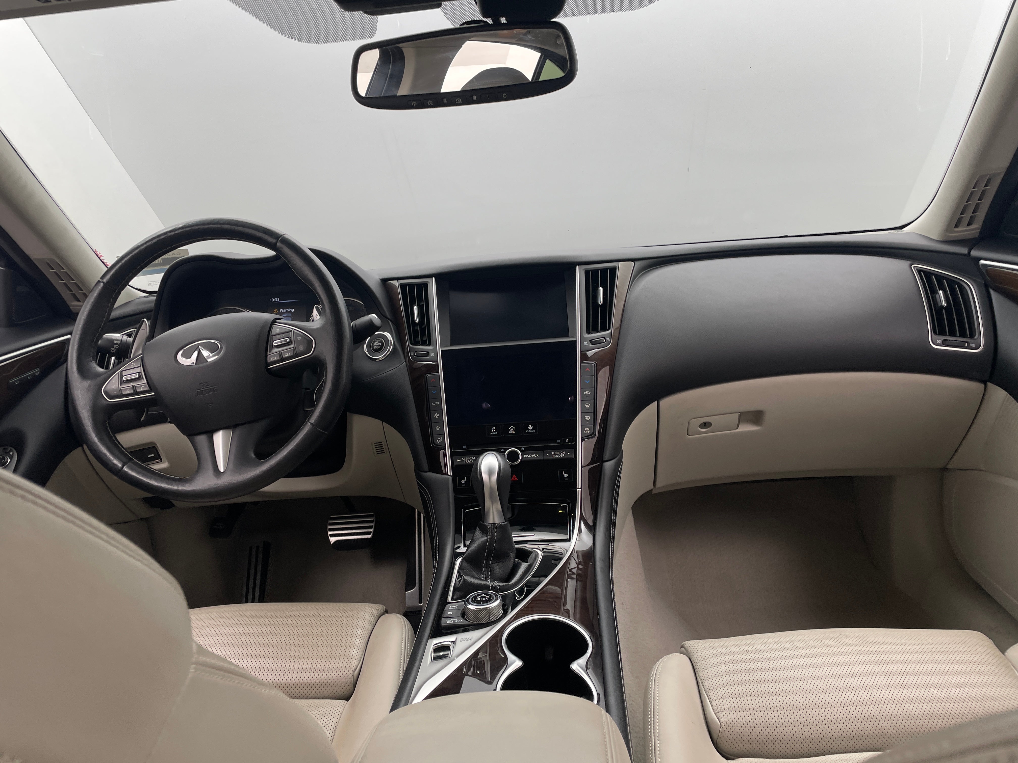 2015 INFINITI Q50  2