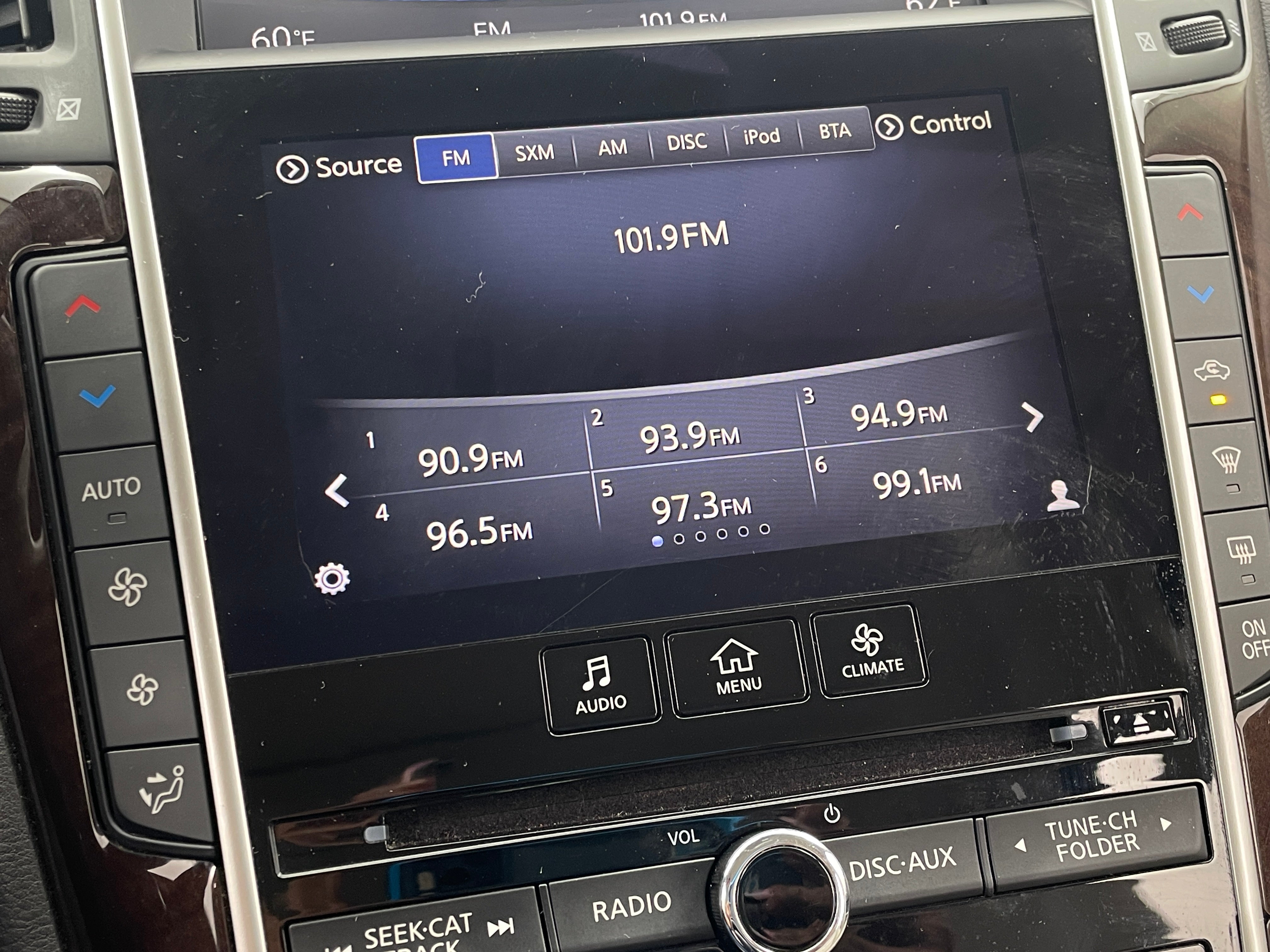 2015 INFINITI Q50  3