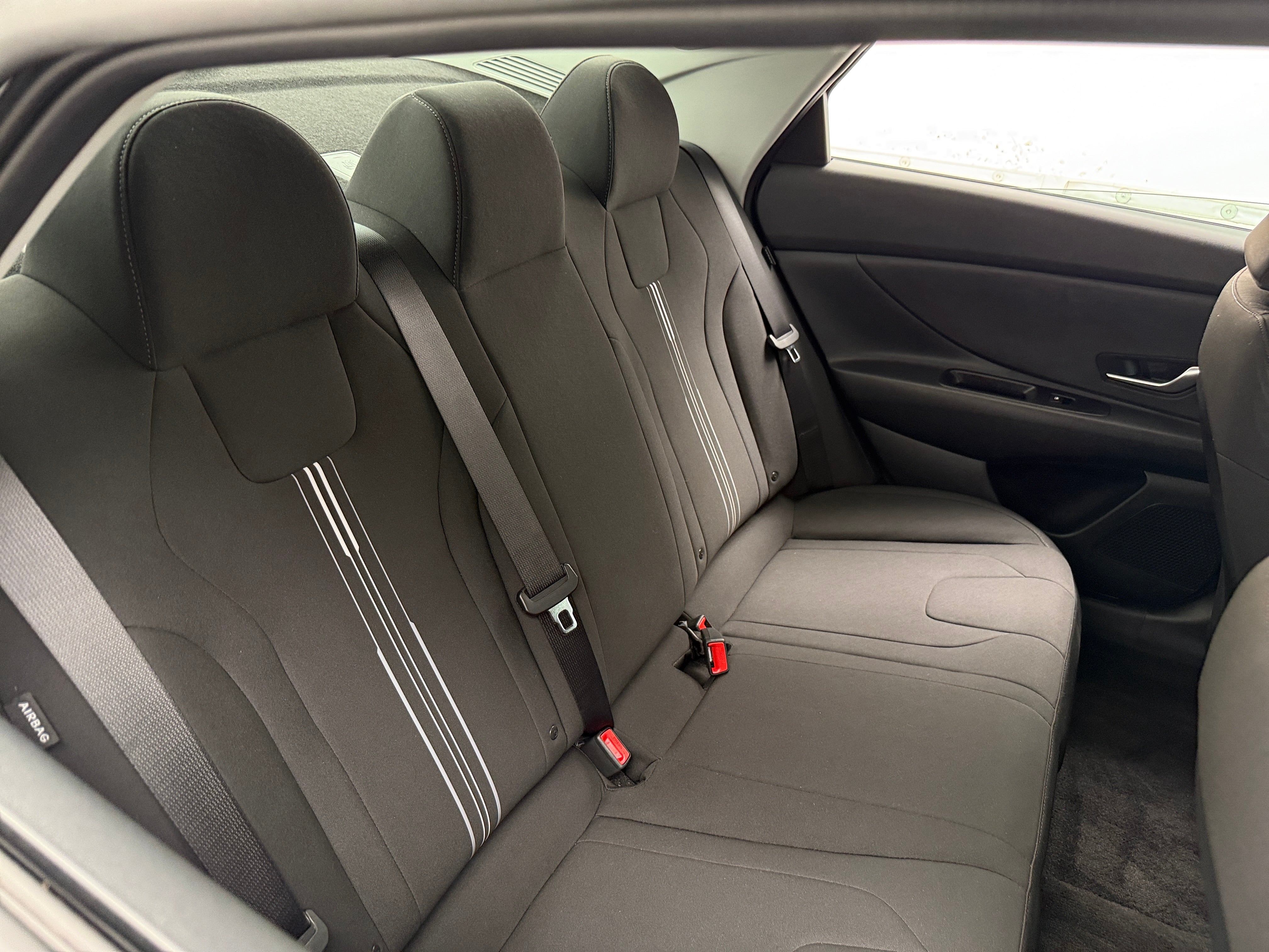 2024 Hyundai Elantra Blue 6