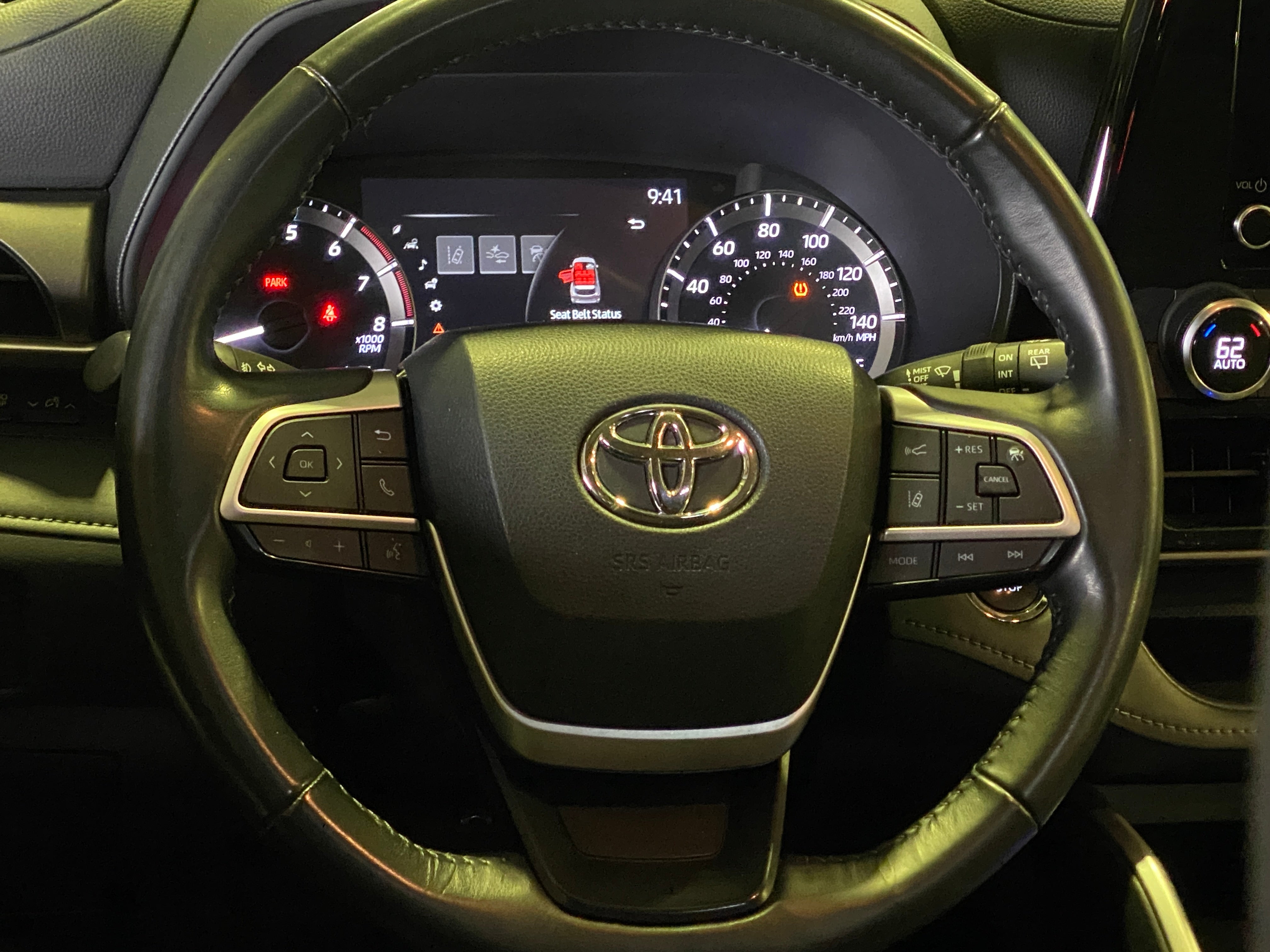 2023 Toyota Highlander LE 5