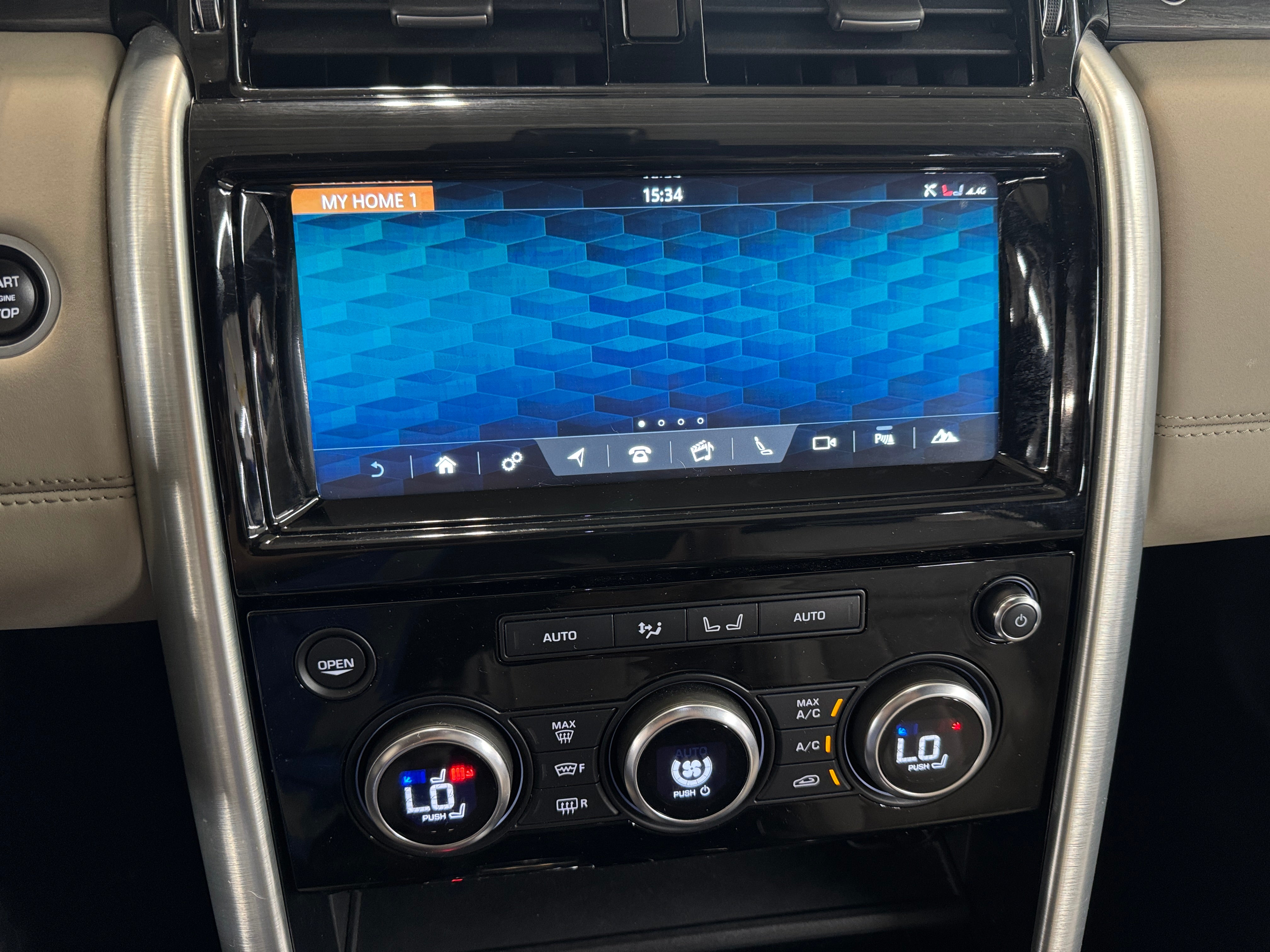 2018 Land Rover Discovery HSE 3