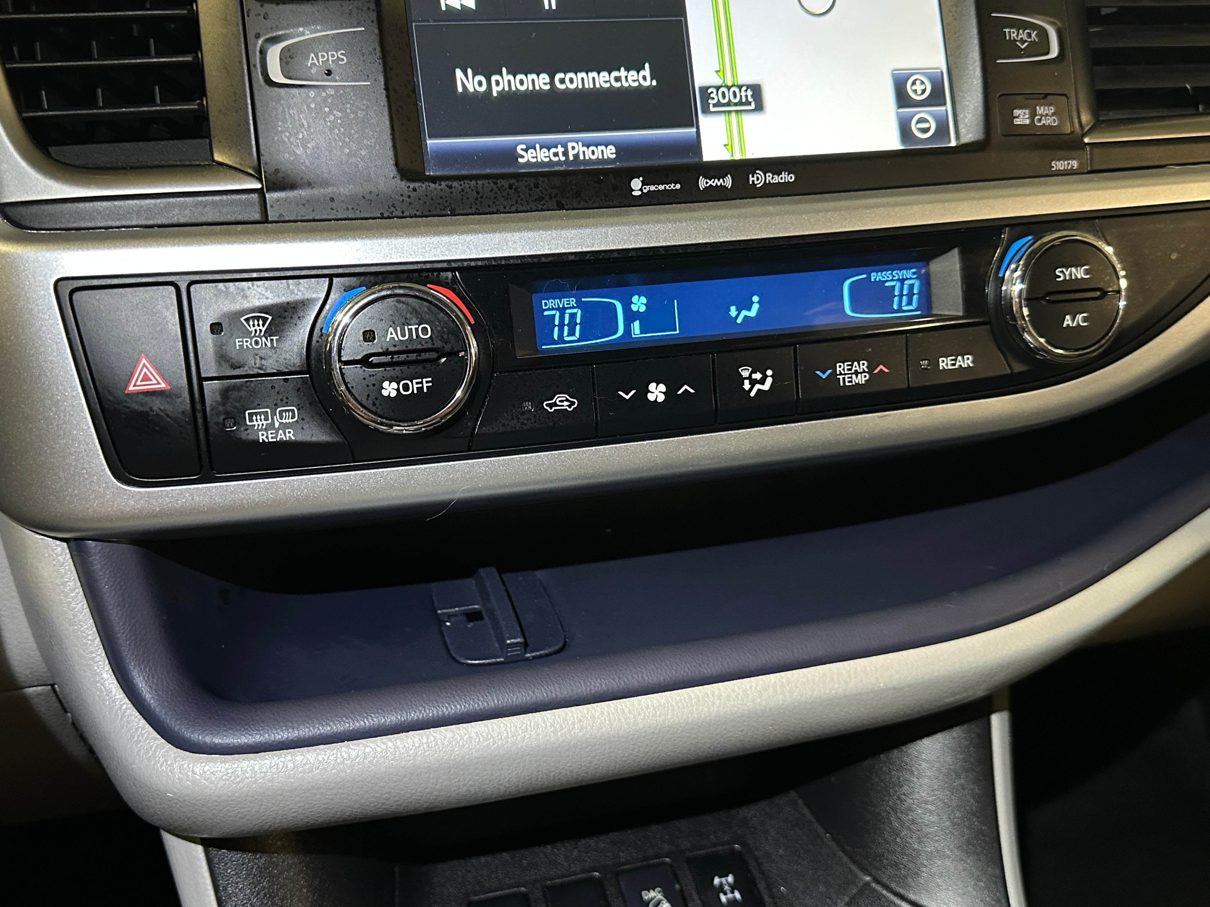 2017 Toyota Highlander XLE 3