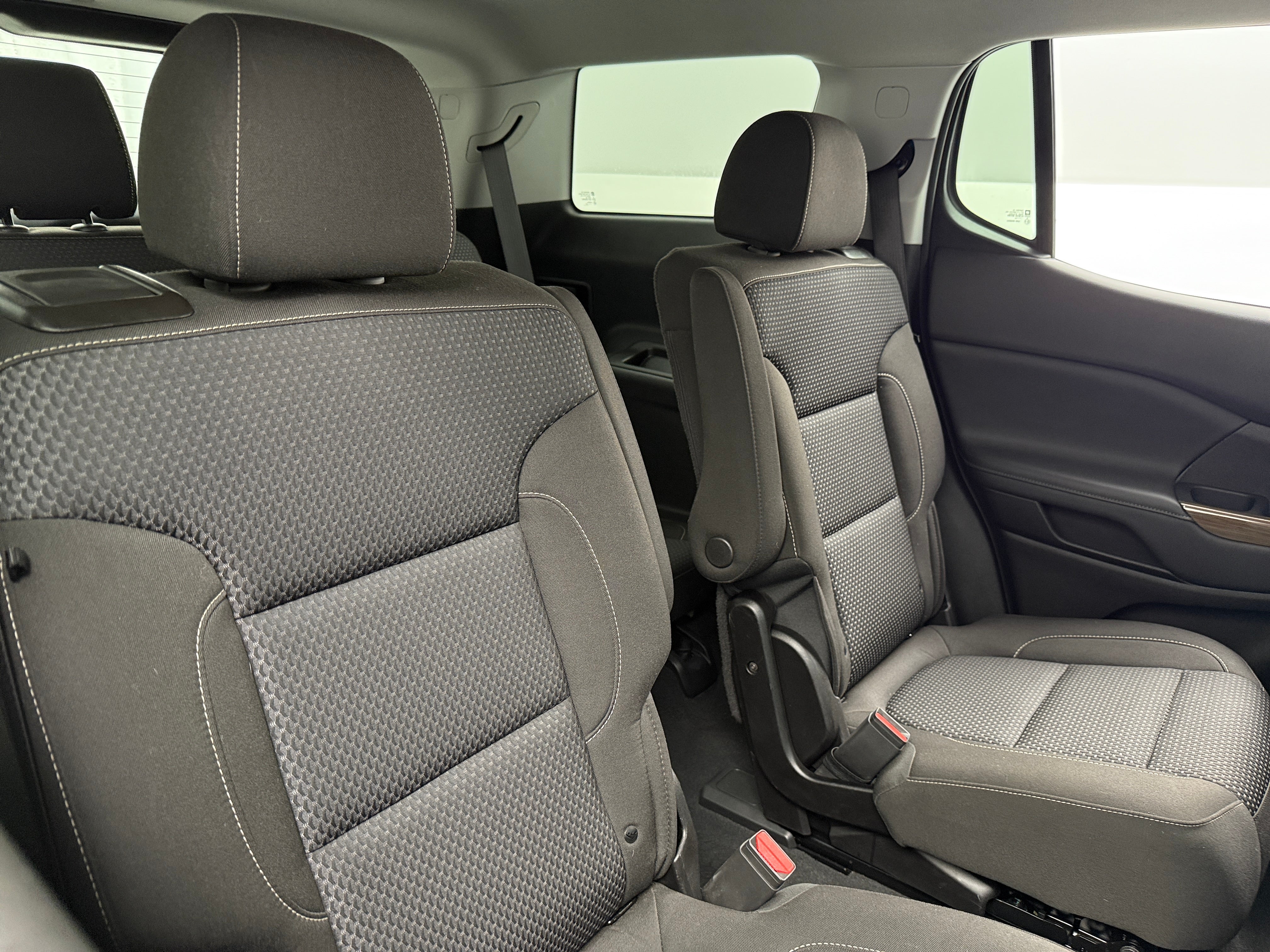 2023 GMC Acadia SLE 6