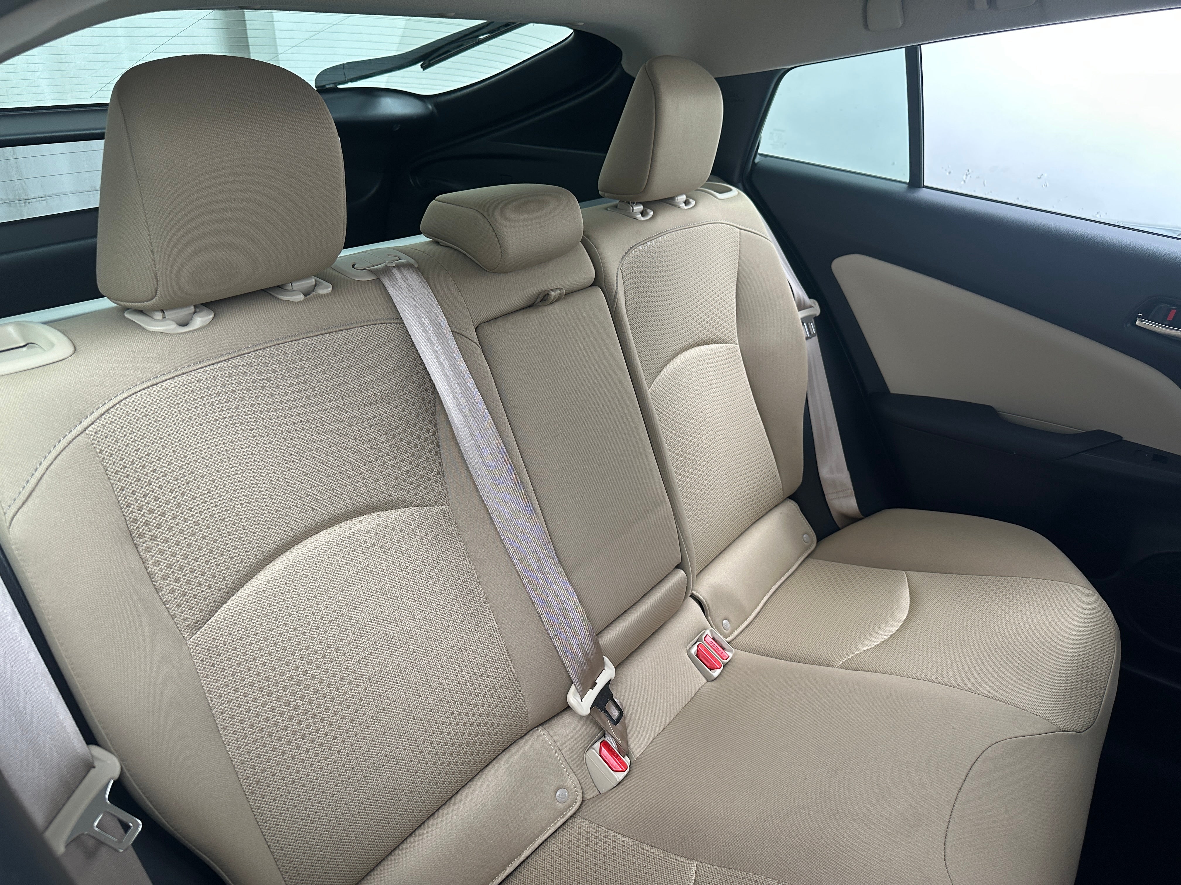 2019 Toyota Prius LE 6