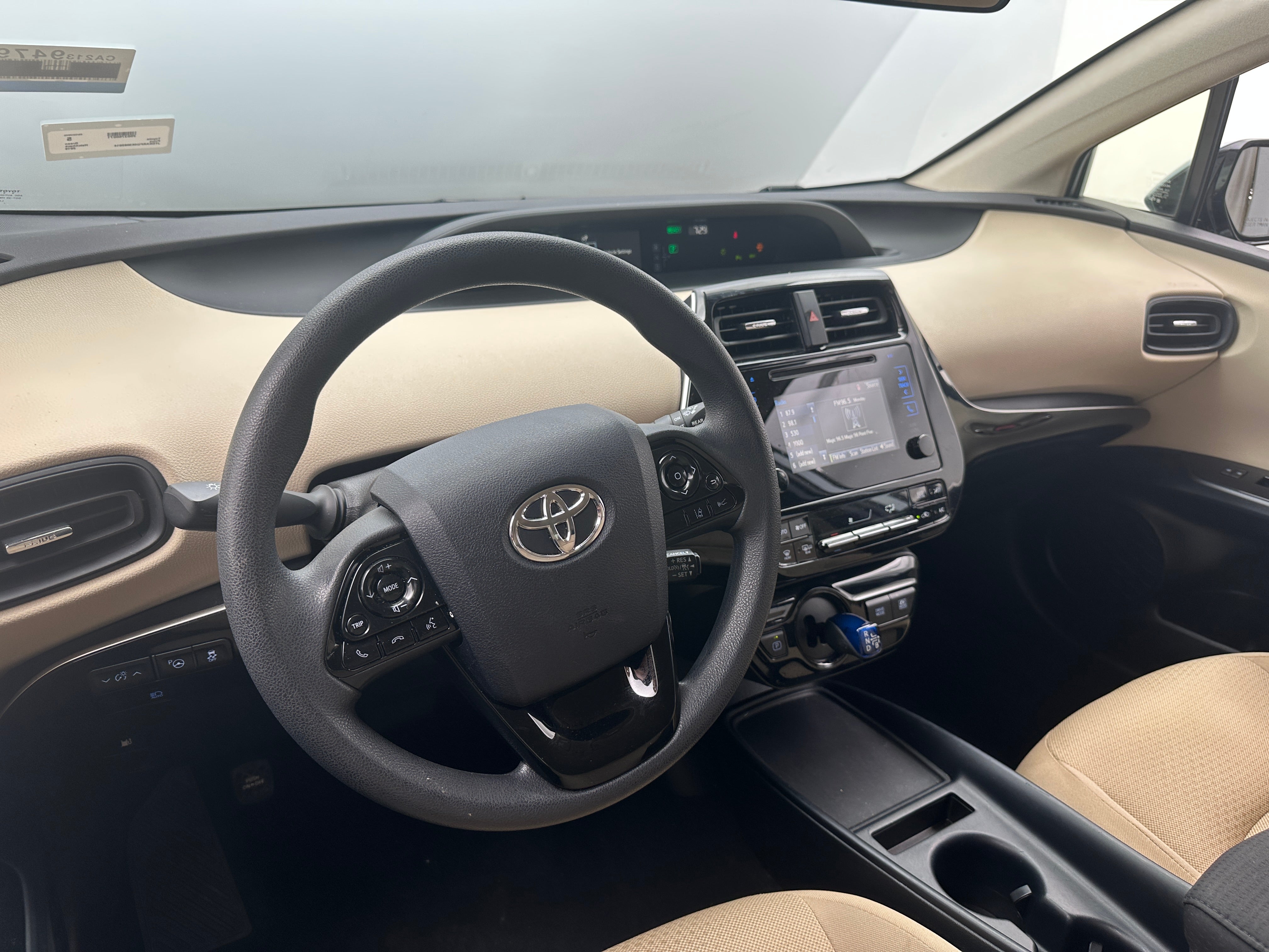 2019 Toyota Prius LE 3