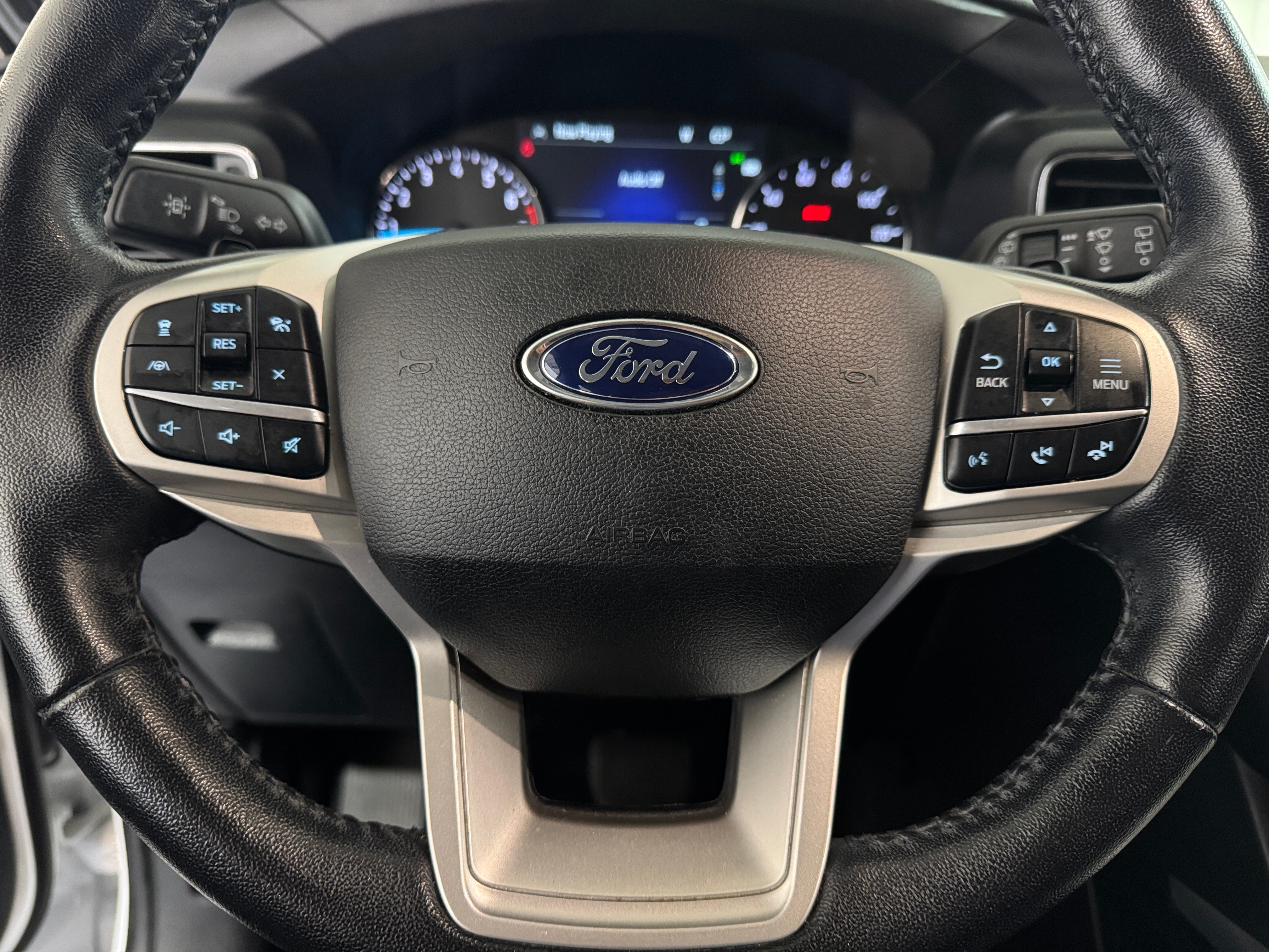 2021 Ford Explorer XLT 4