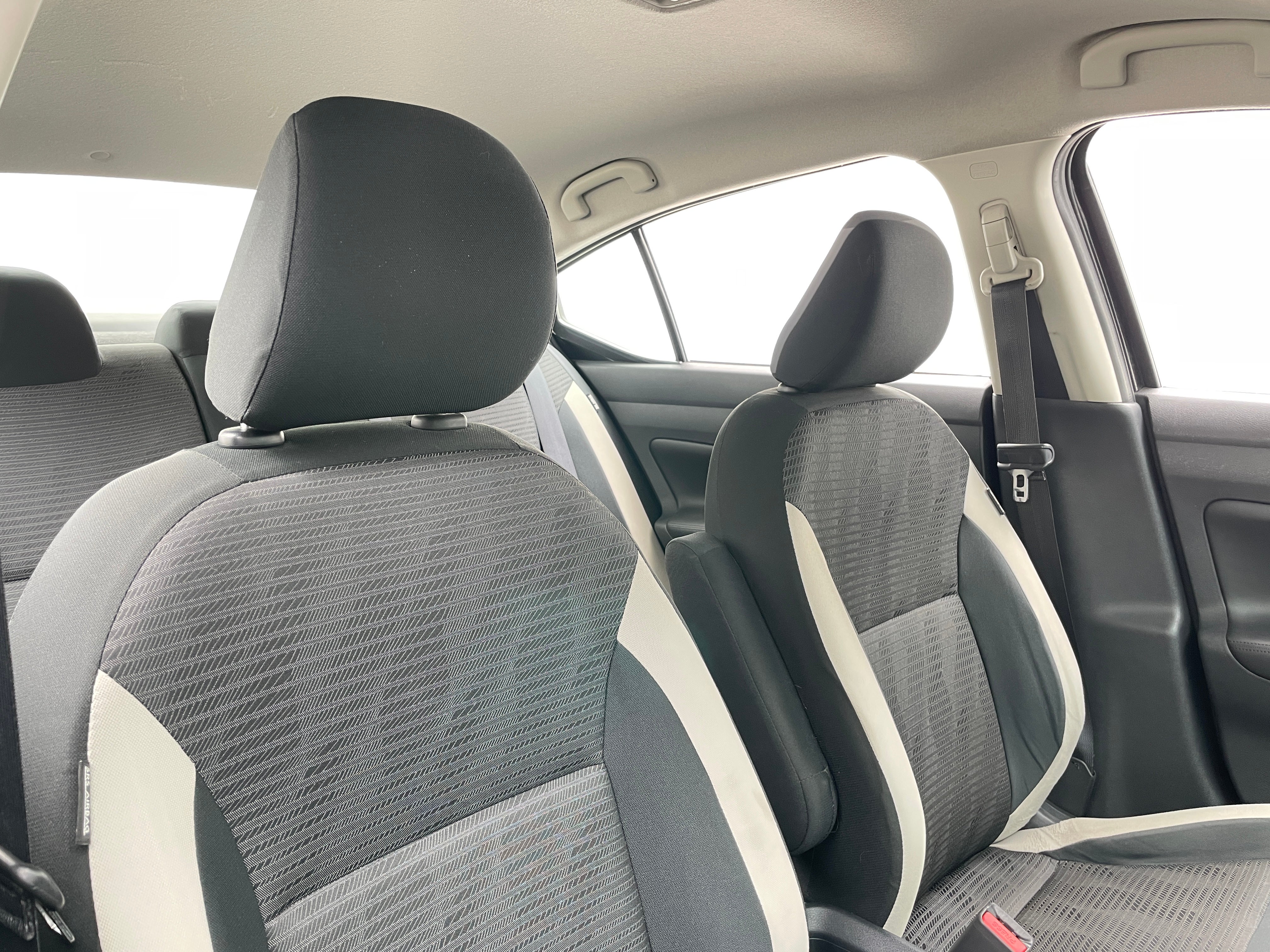 2020 Nissan Versa SV 2