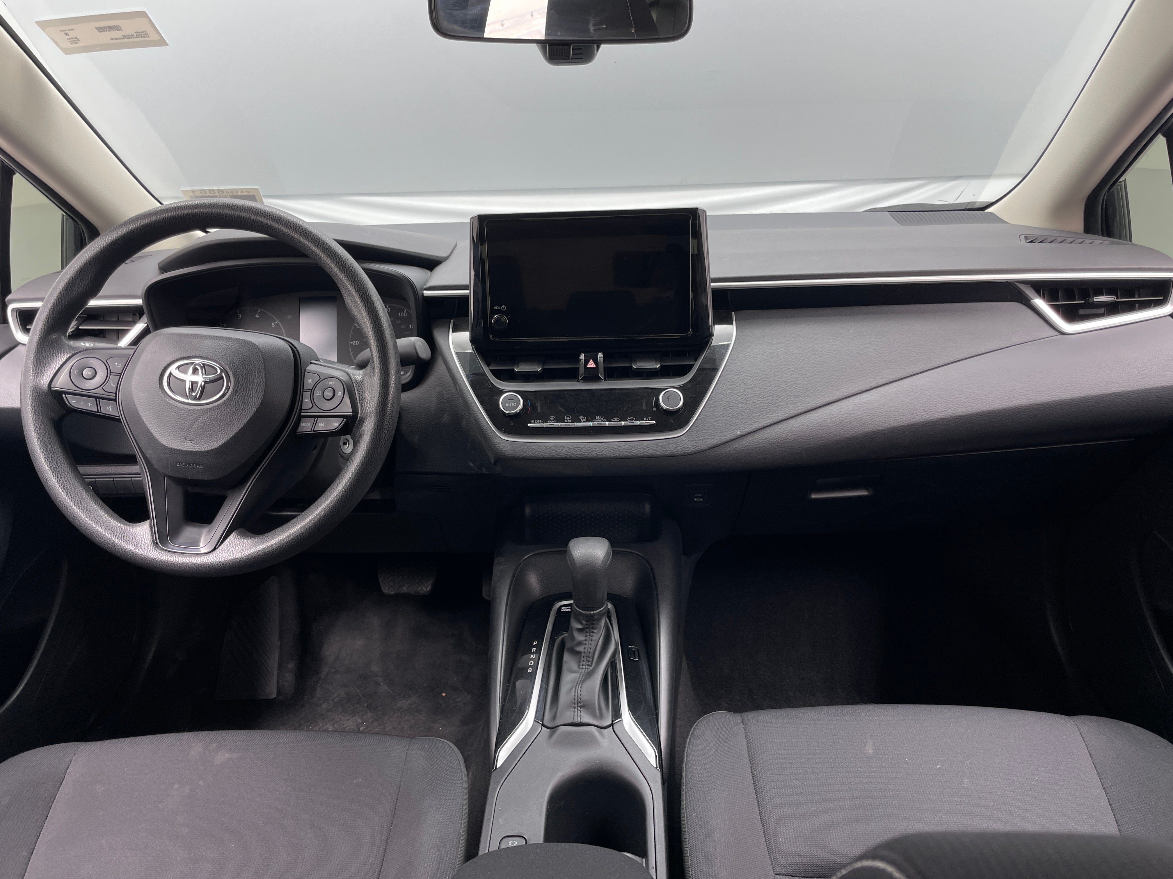 2023 Toyota Corolla LE 3