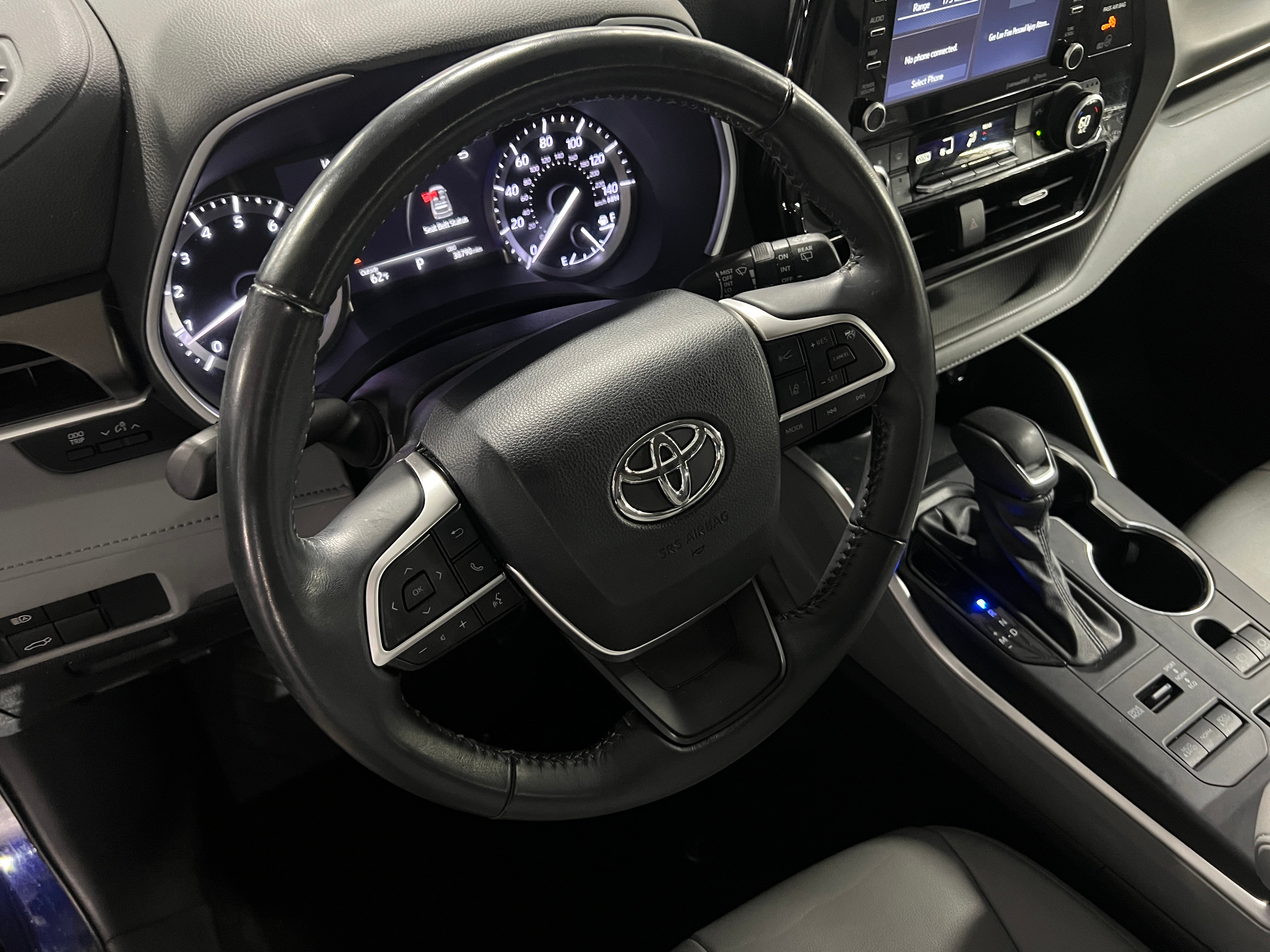 2022 Toyota Highlander XLE 4