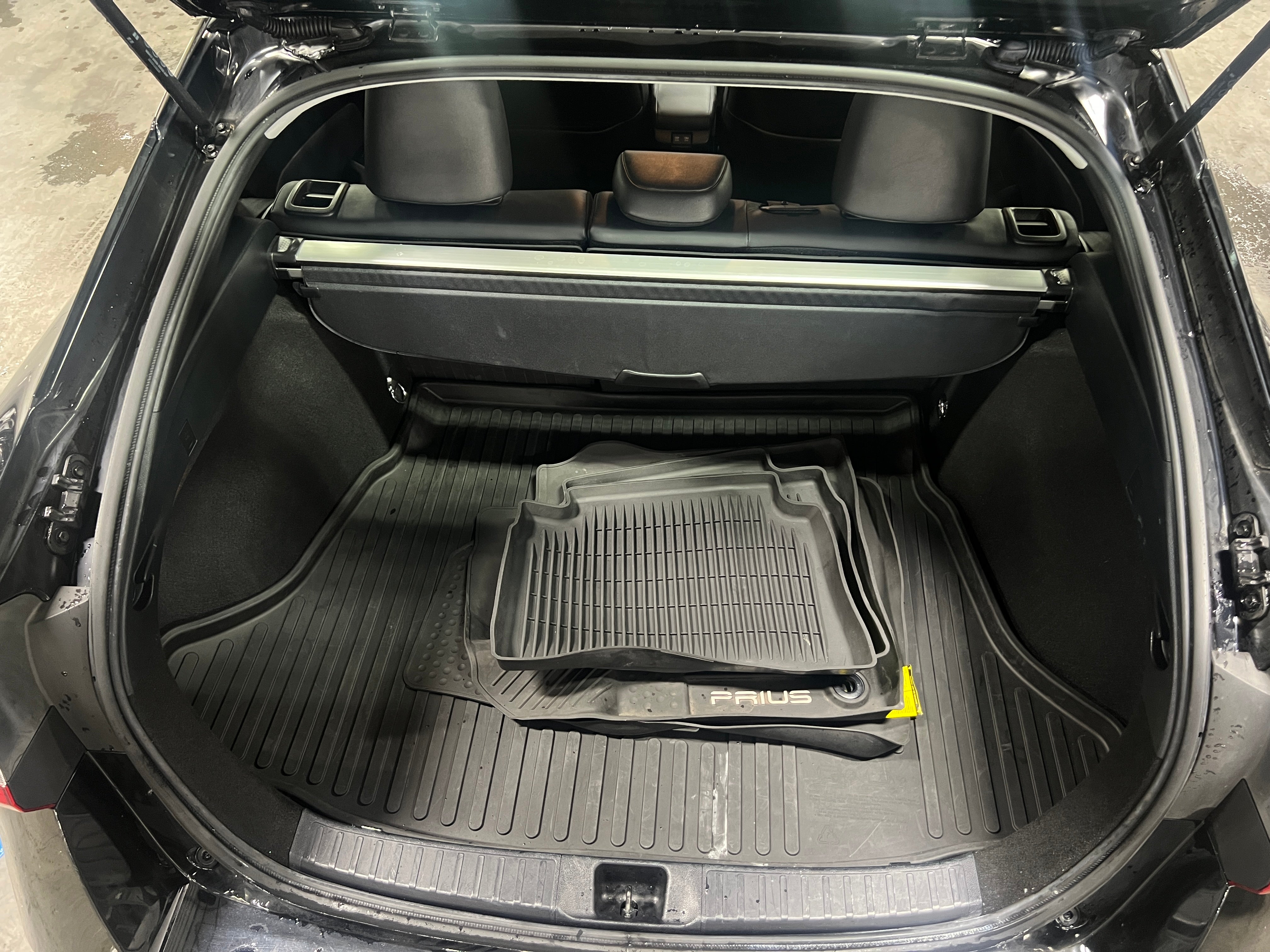 2021 Toyota Prius XLE 6