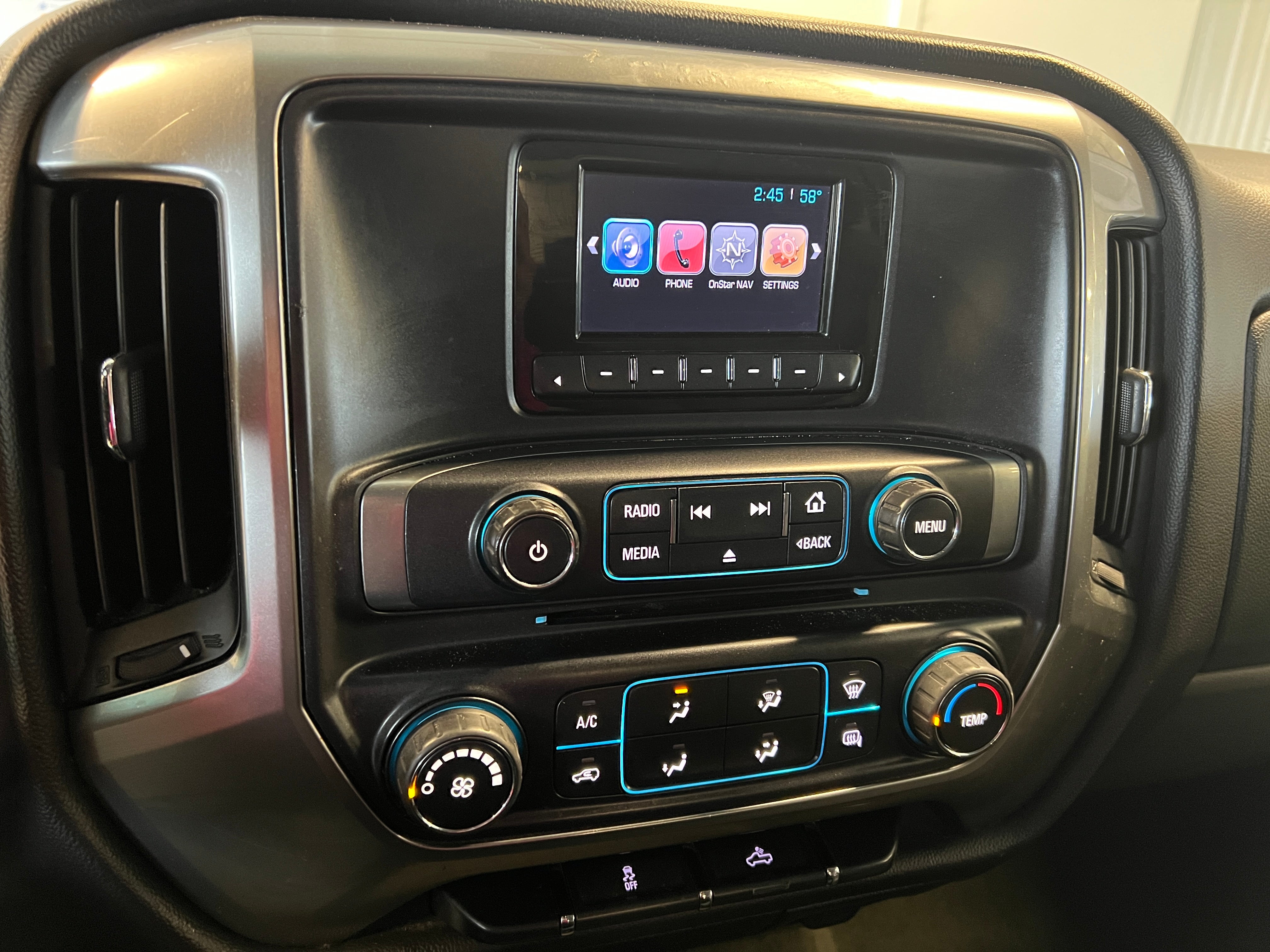 2015 Chevrolet Silverado 1500 LT 4