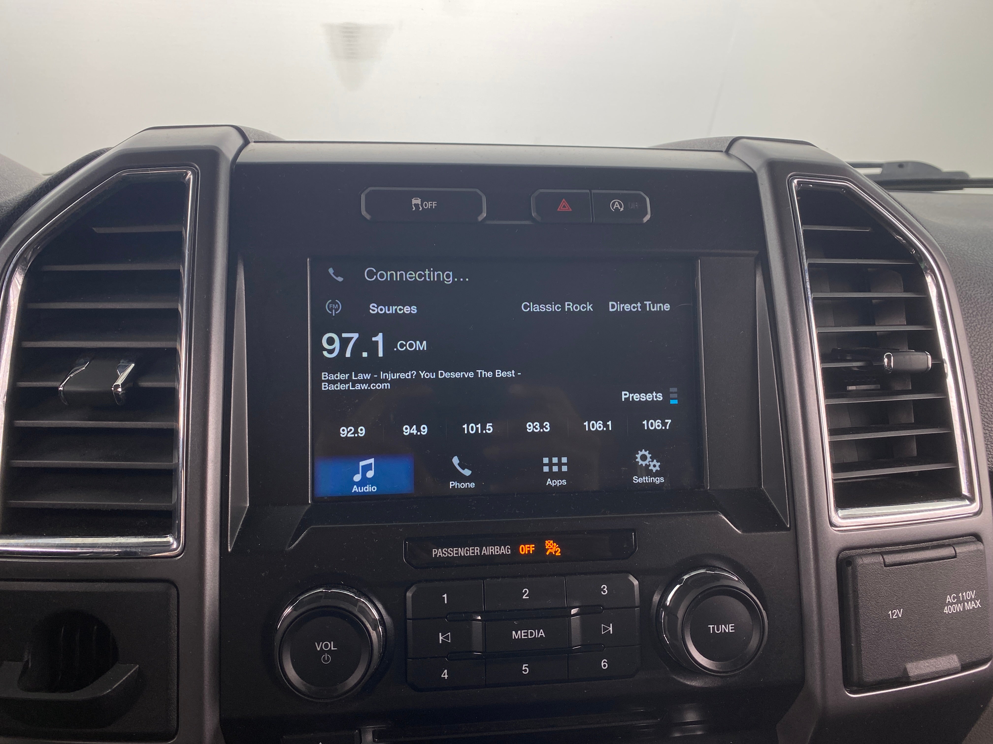2016 Ford Econoline E-150 4