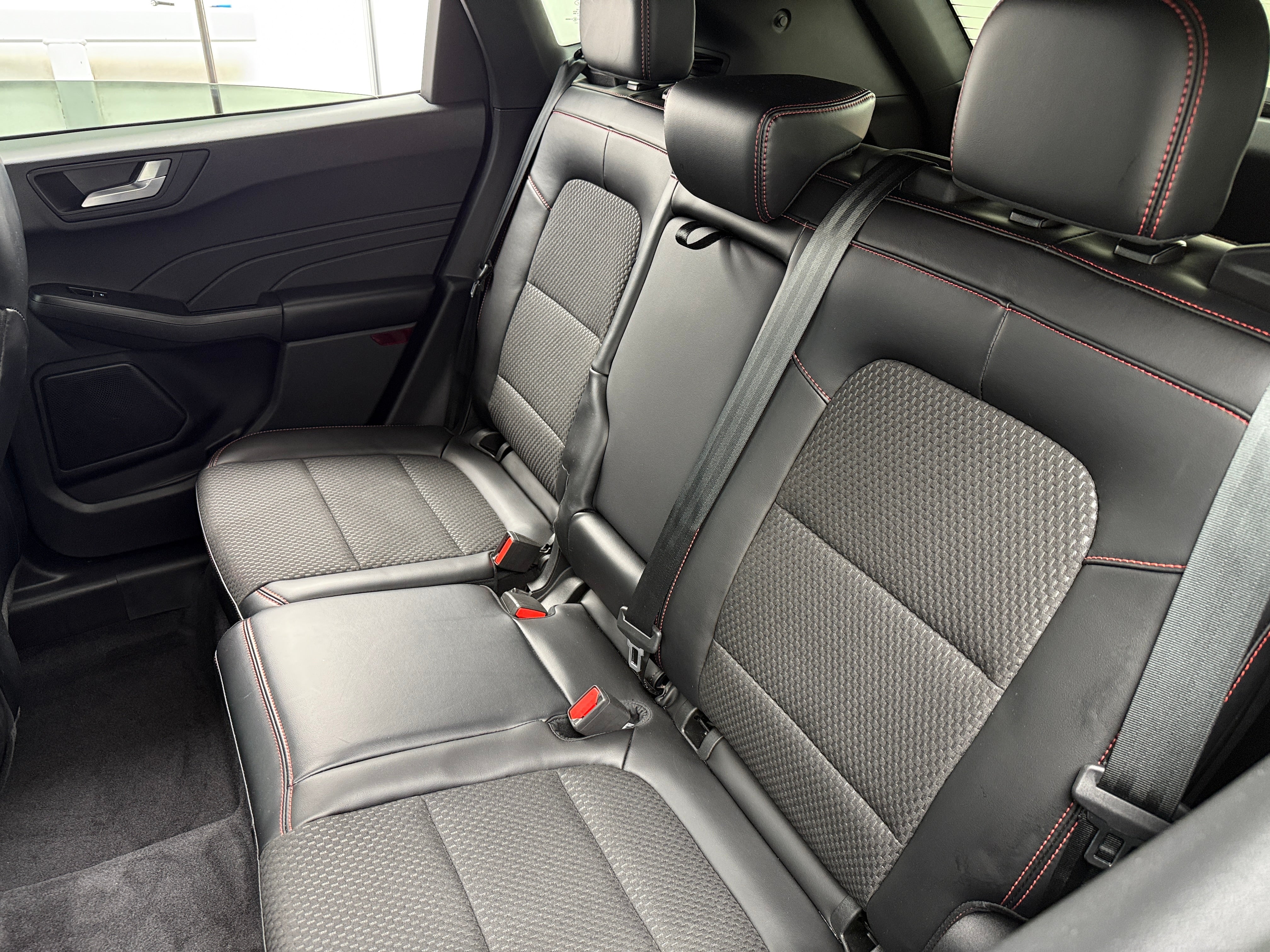 2023 Ford Escape ST-Line 5