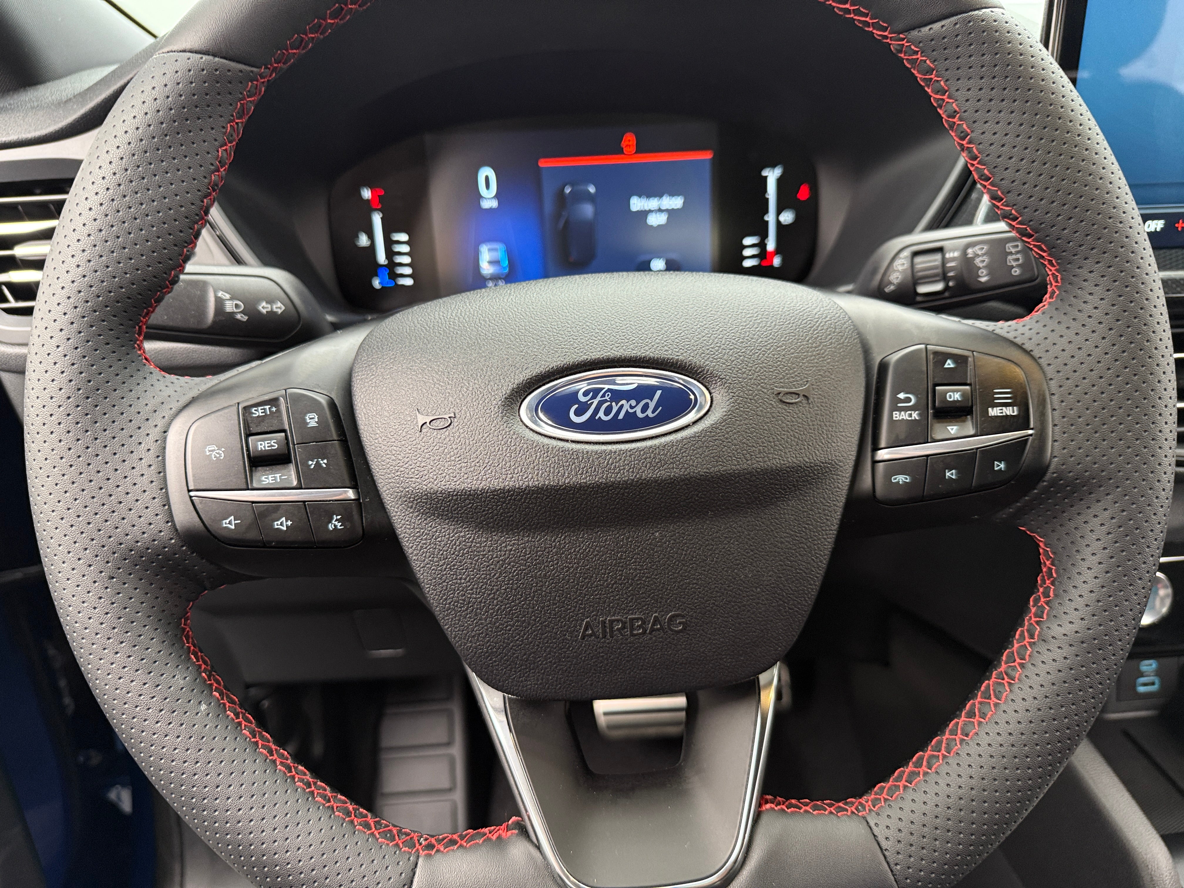 2023 Ford Escape ST-Line 4