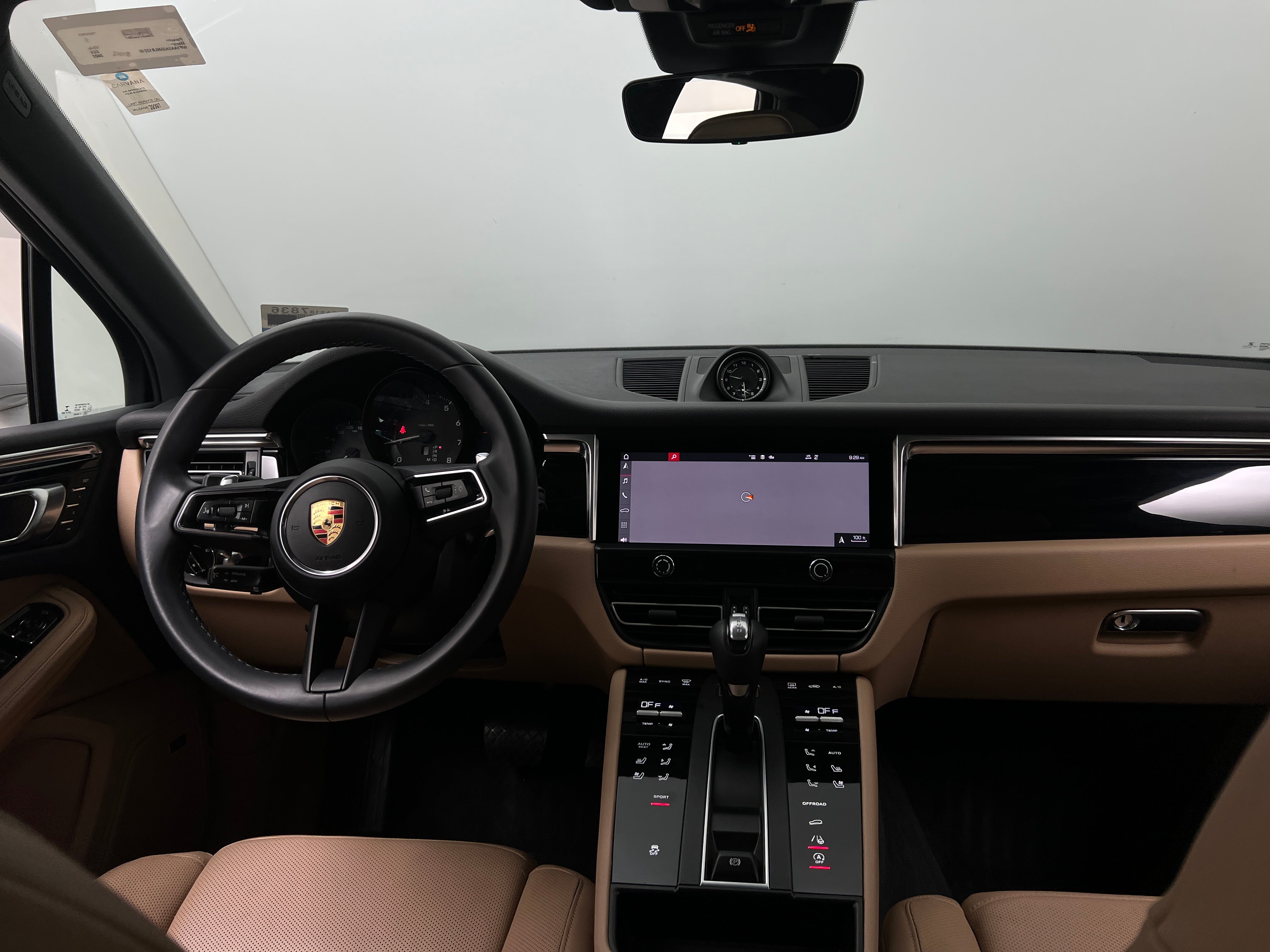 2022 Porsche Macan Base 2