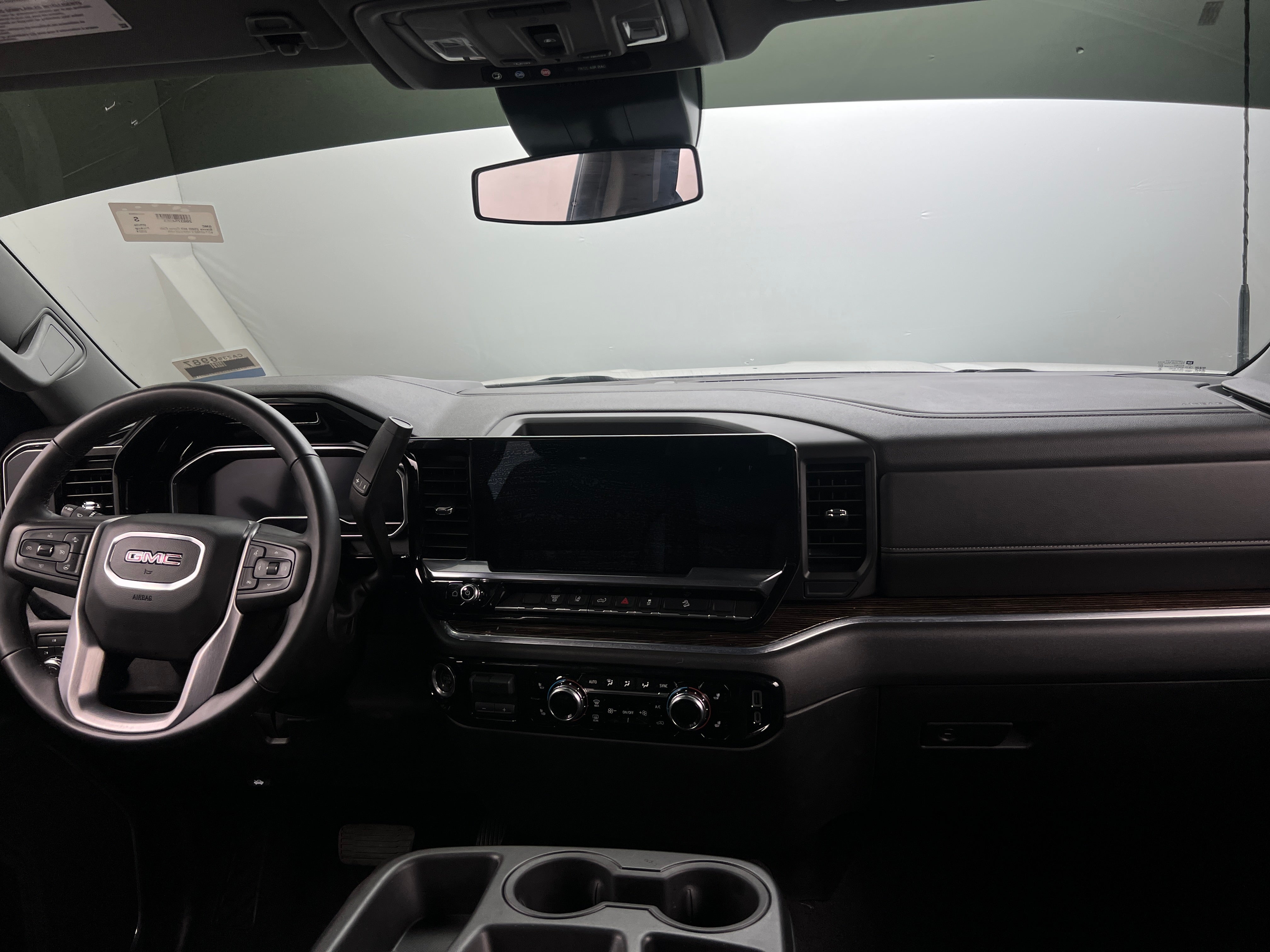 2024 GMC Sierra 2500 SLE 3