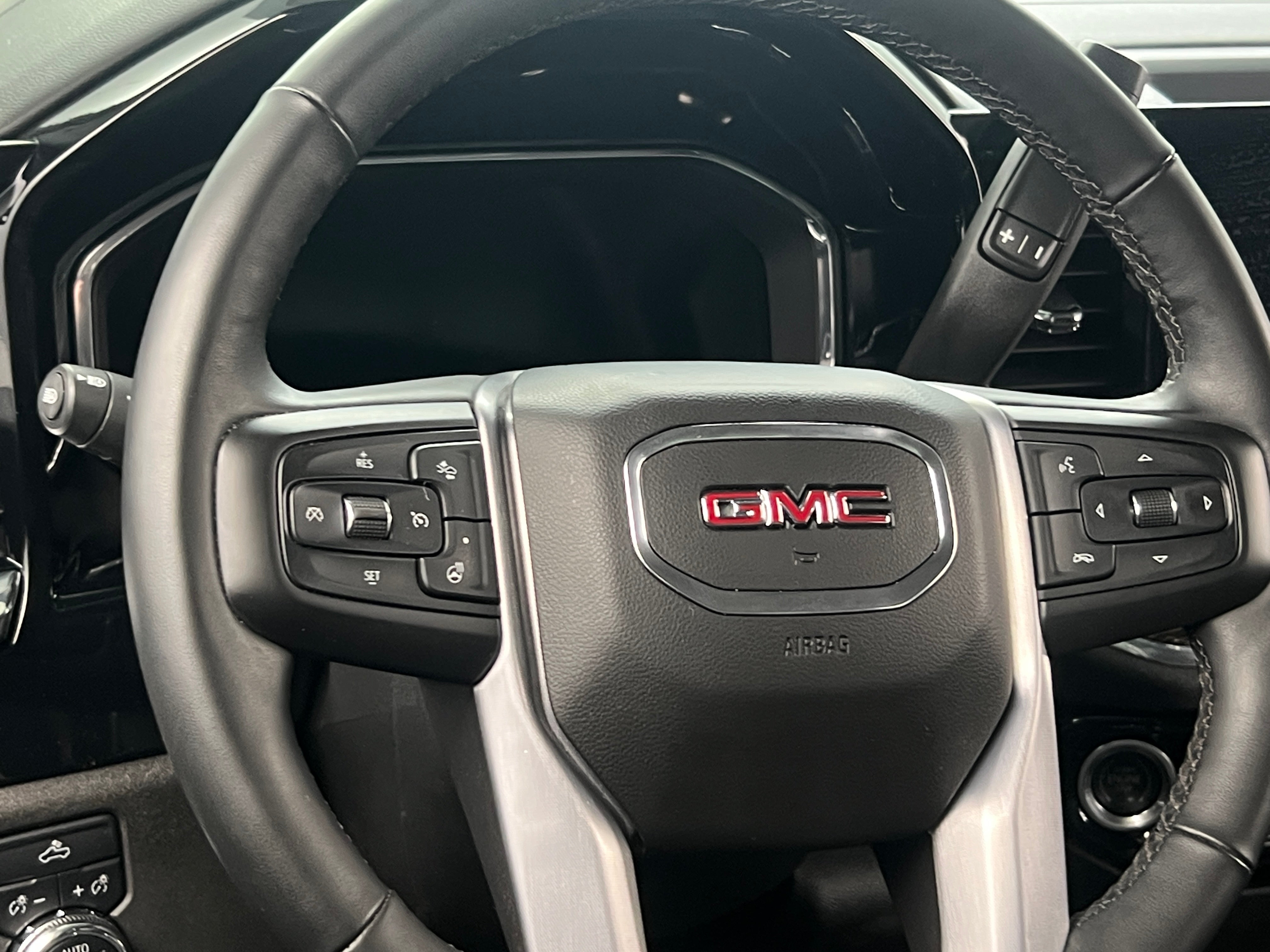 2024 GMC Sierra 2500 SLE 5