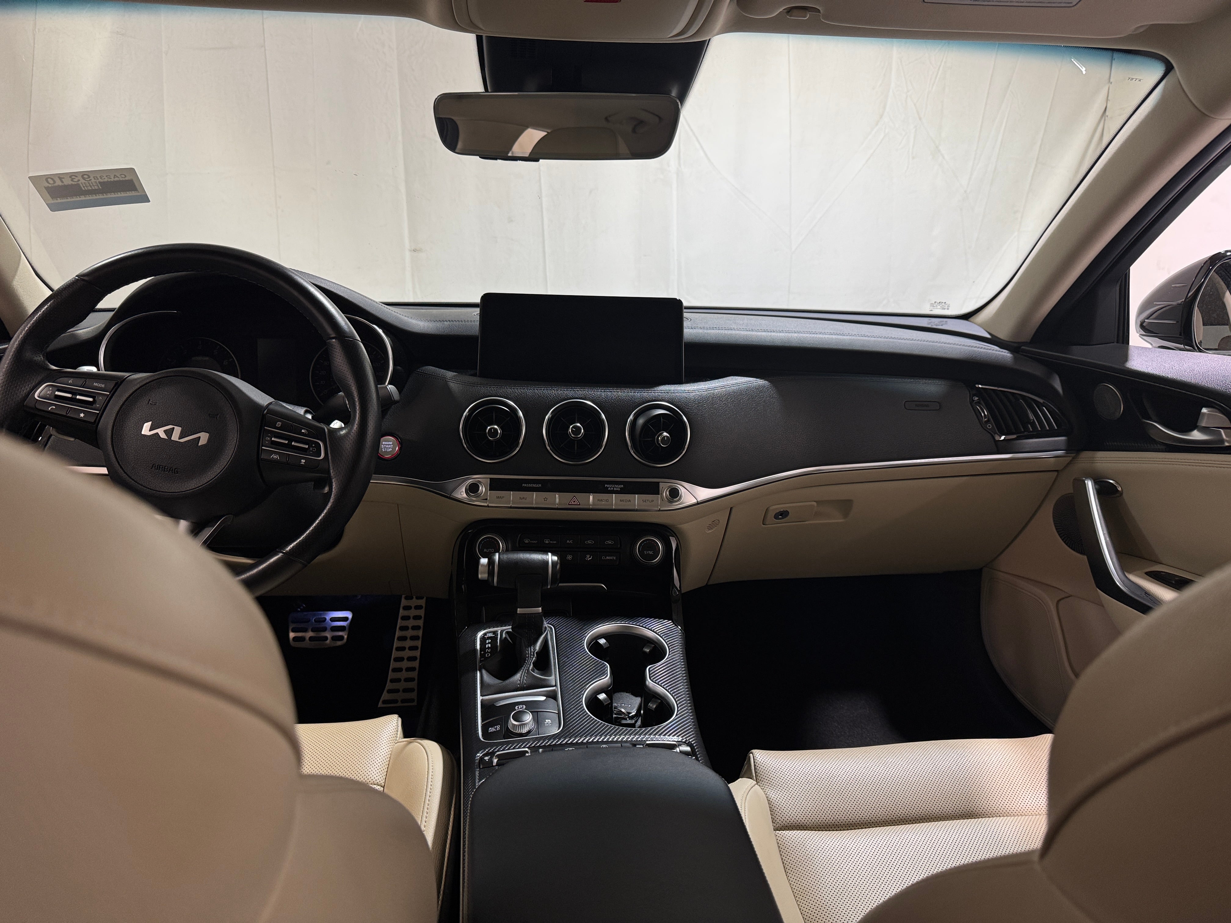 2023 Kia Stinger GT-Line 2
