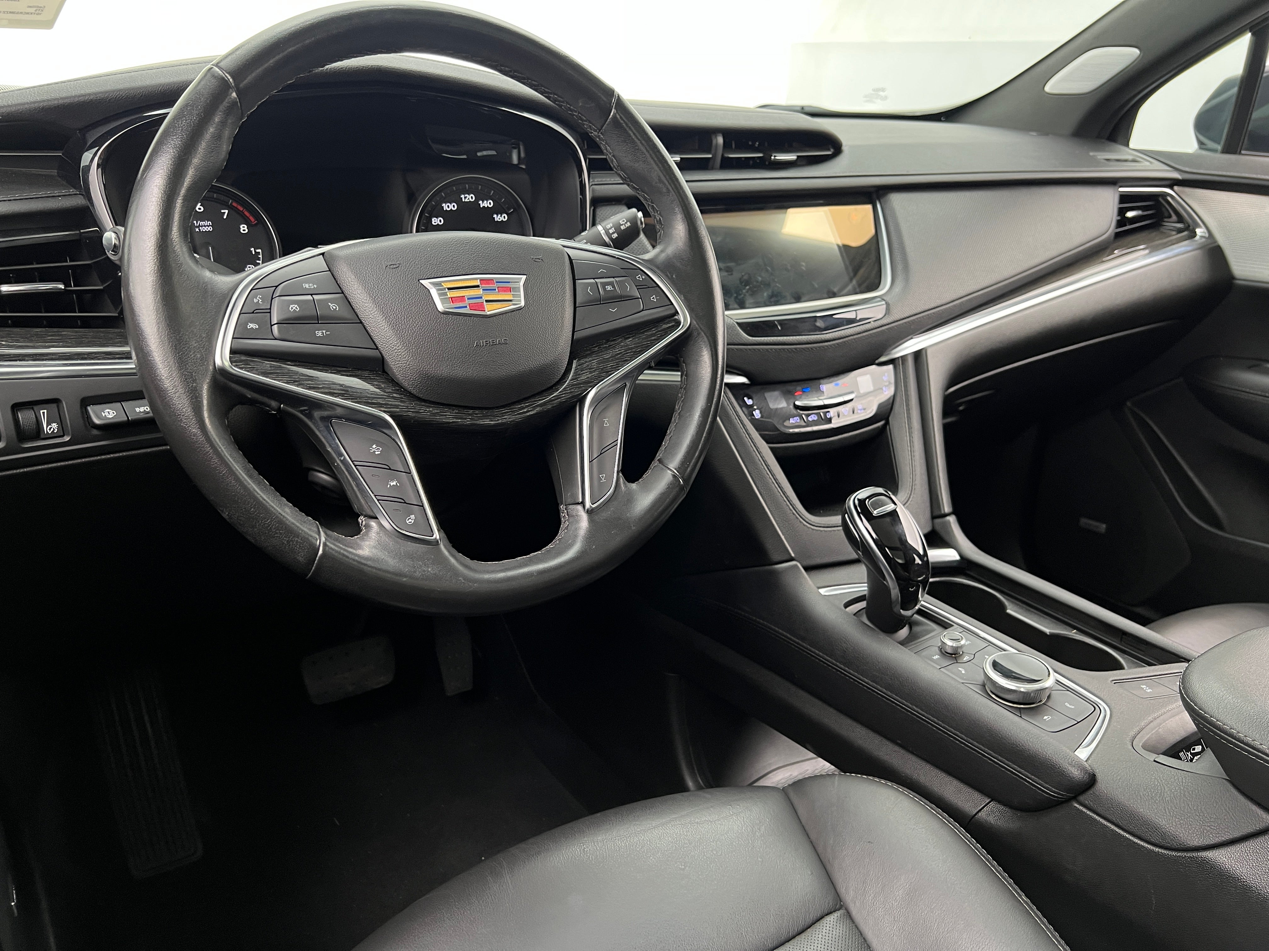 2021 Cadillac XT5 Premium Luxury 2