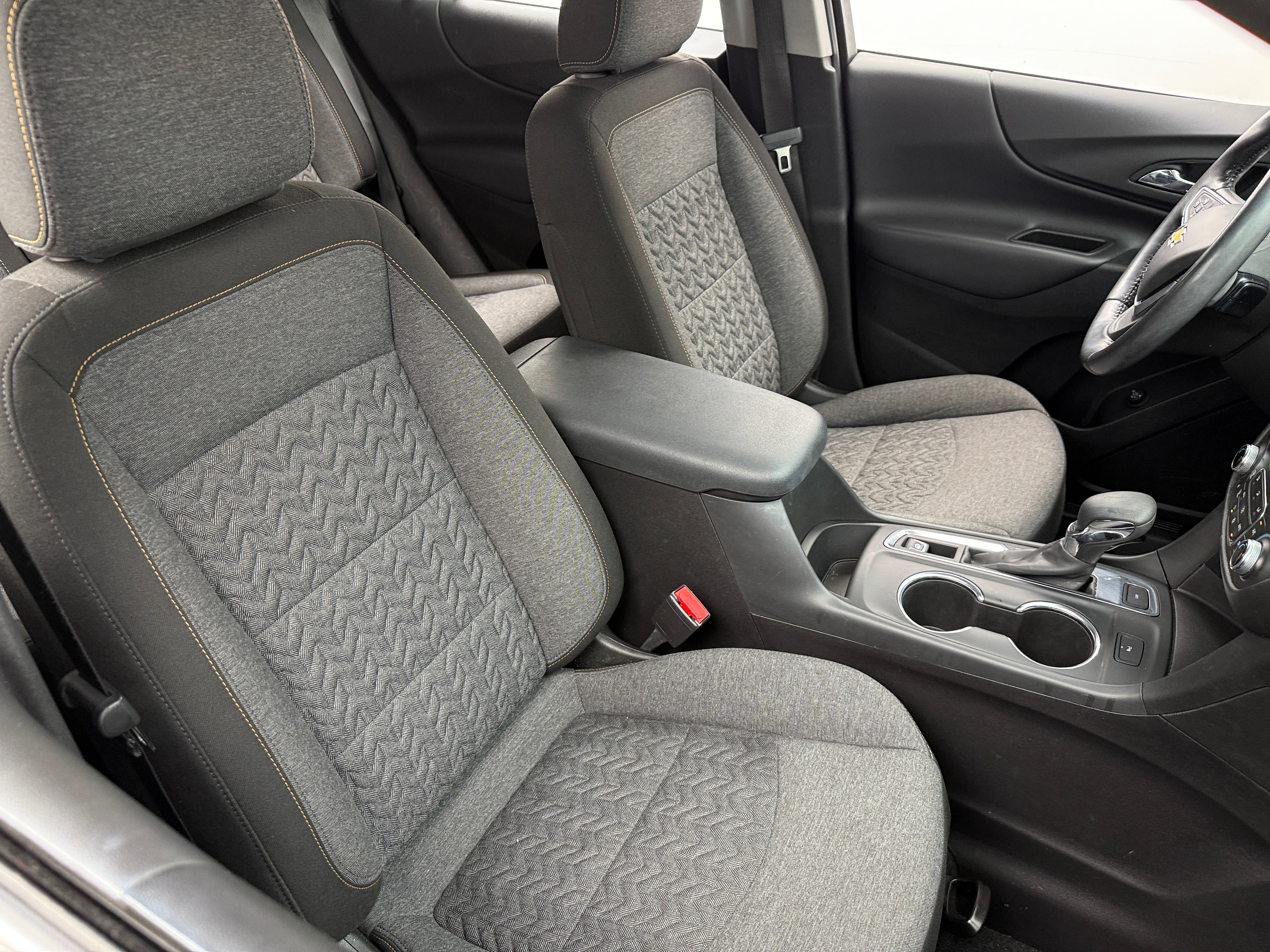 2022 Chevrolet Equinox LT 2