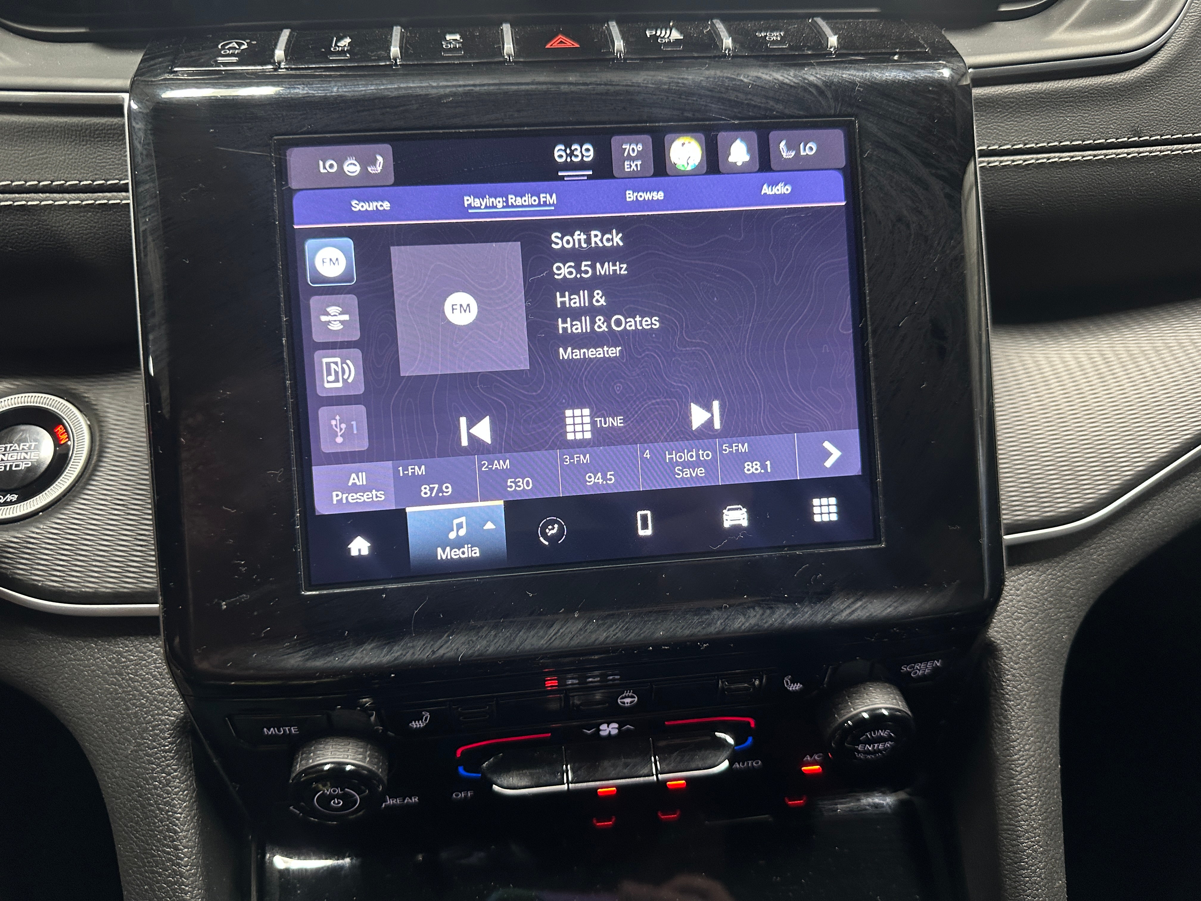 2024 Jeep Grand Cherokee L Altitude 3