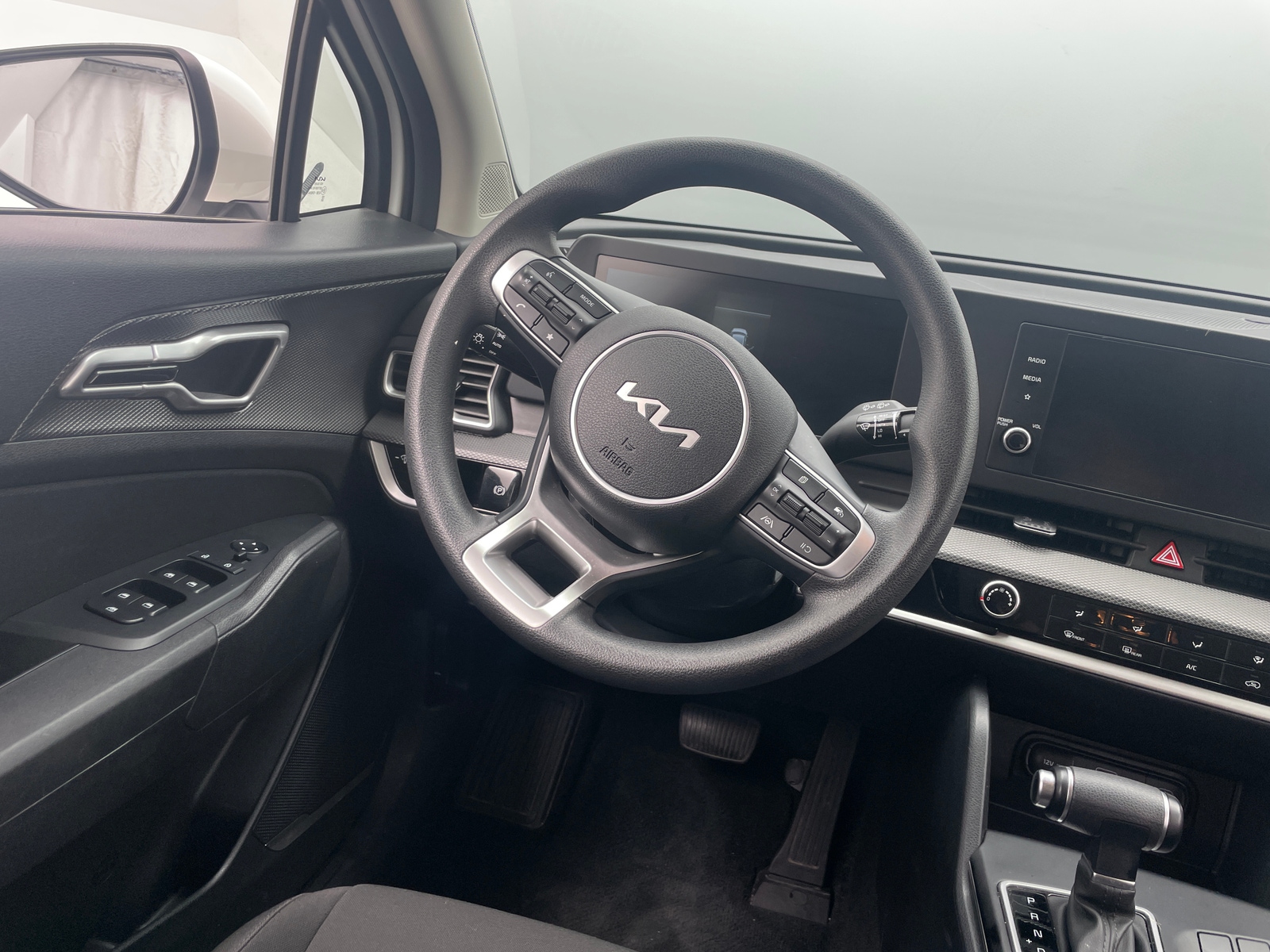 Thumbnail: 2024 Kia Sportage - 5