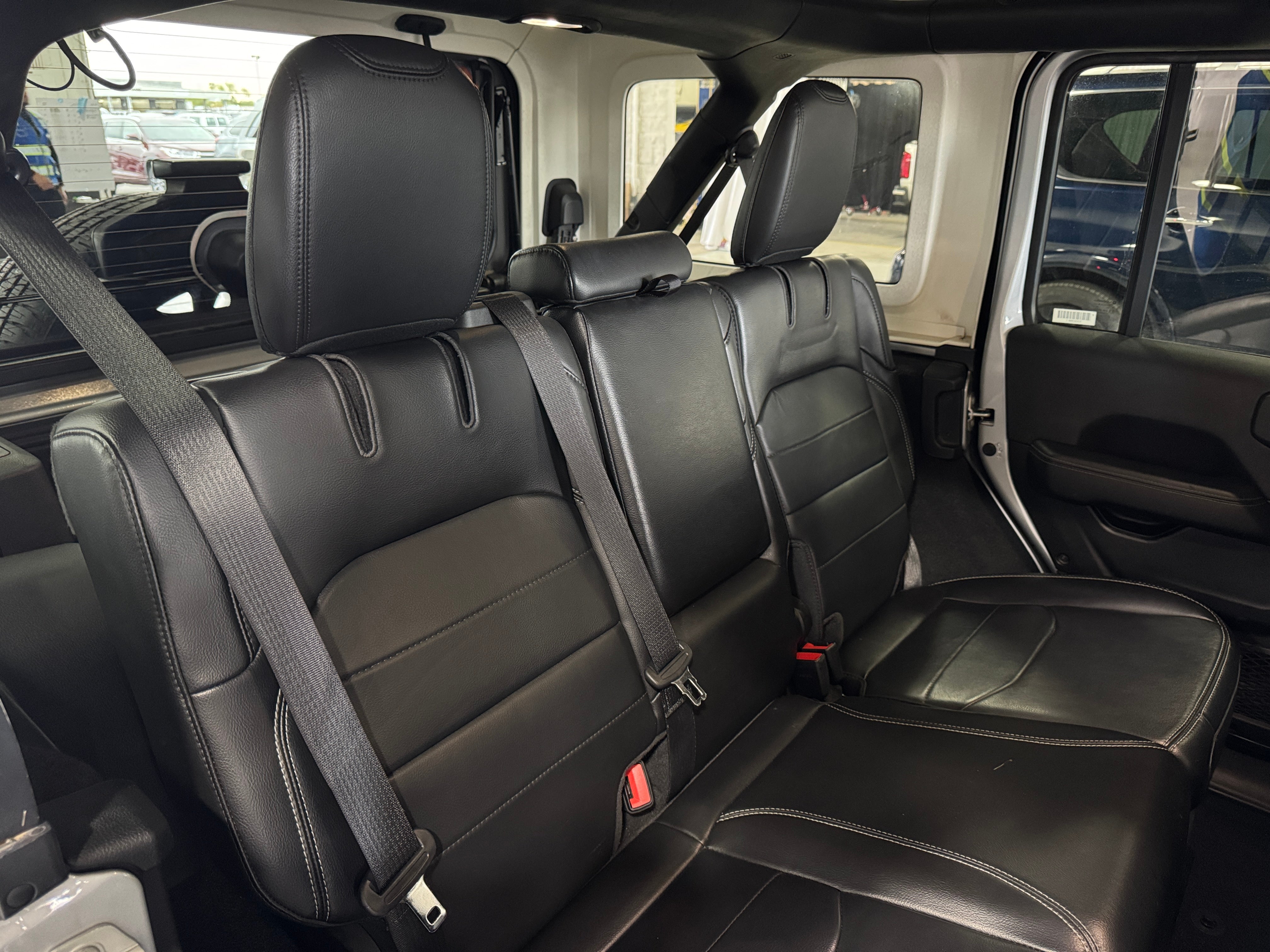 2023 Jeep Wrangler Sahara 4xe 5