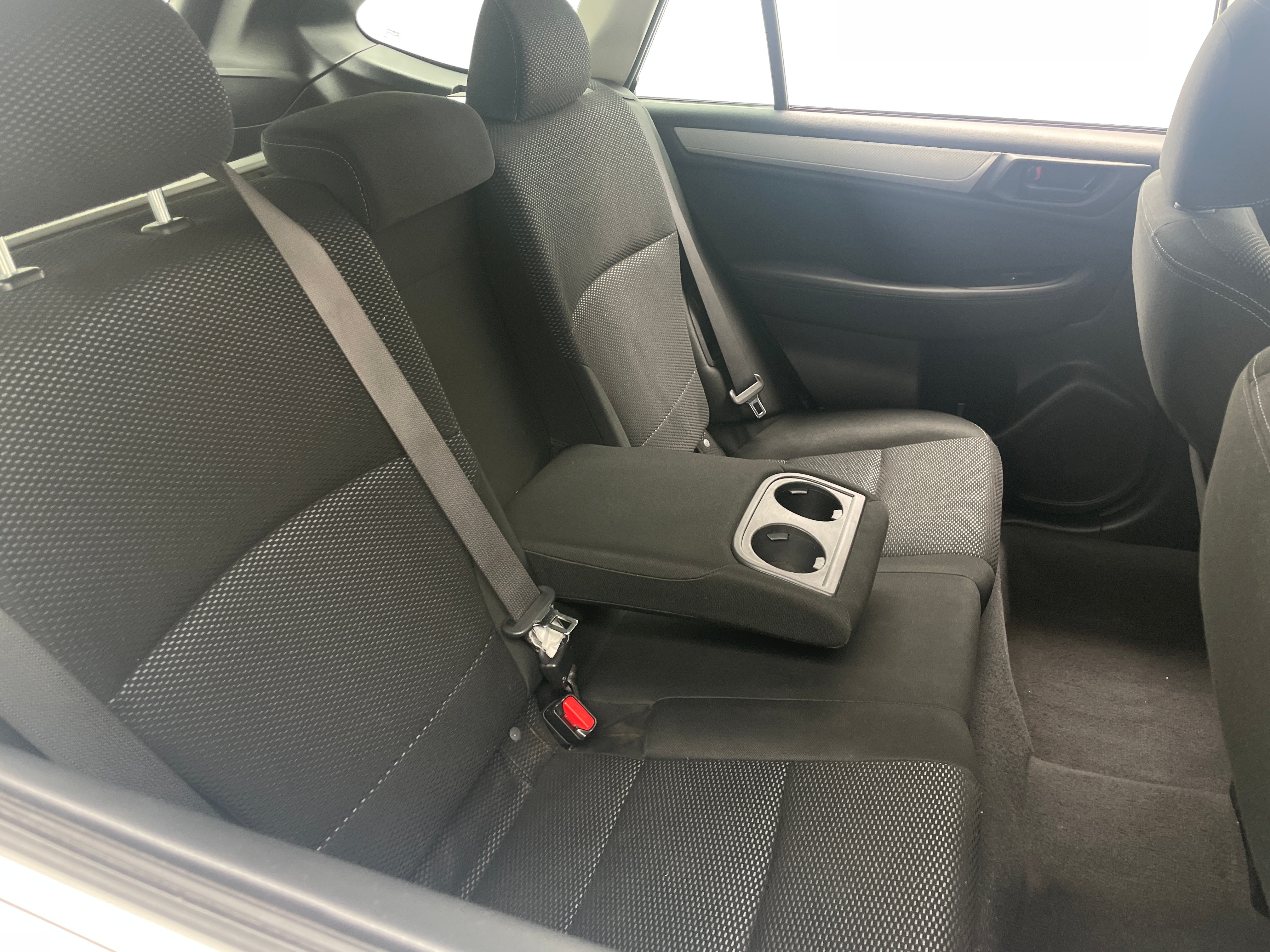 2018 Subaru Outback 2.5i 6