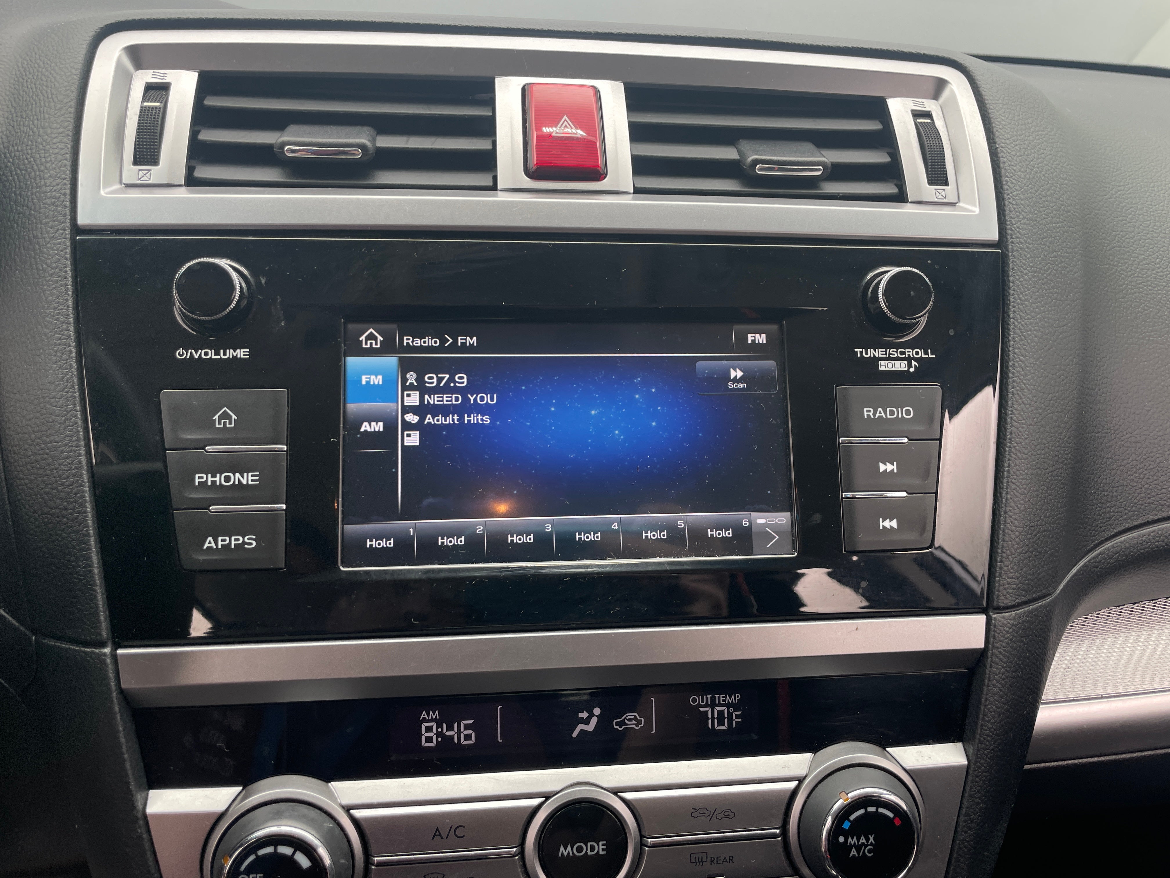 2018 Subaru Outback 2.5i 4