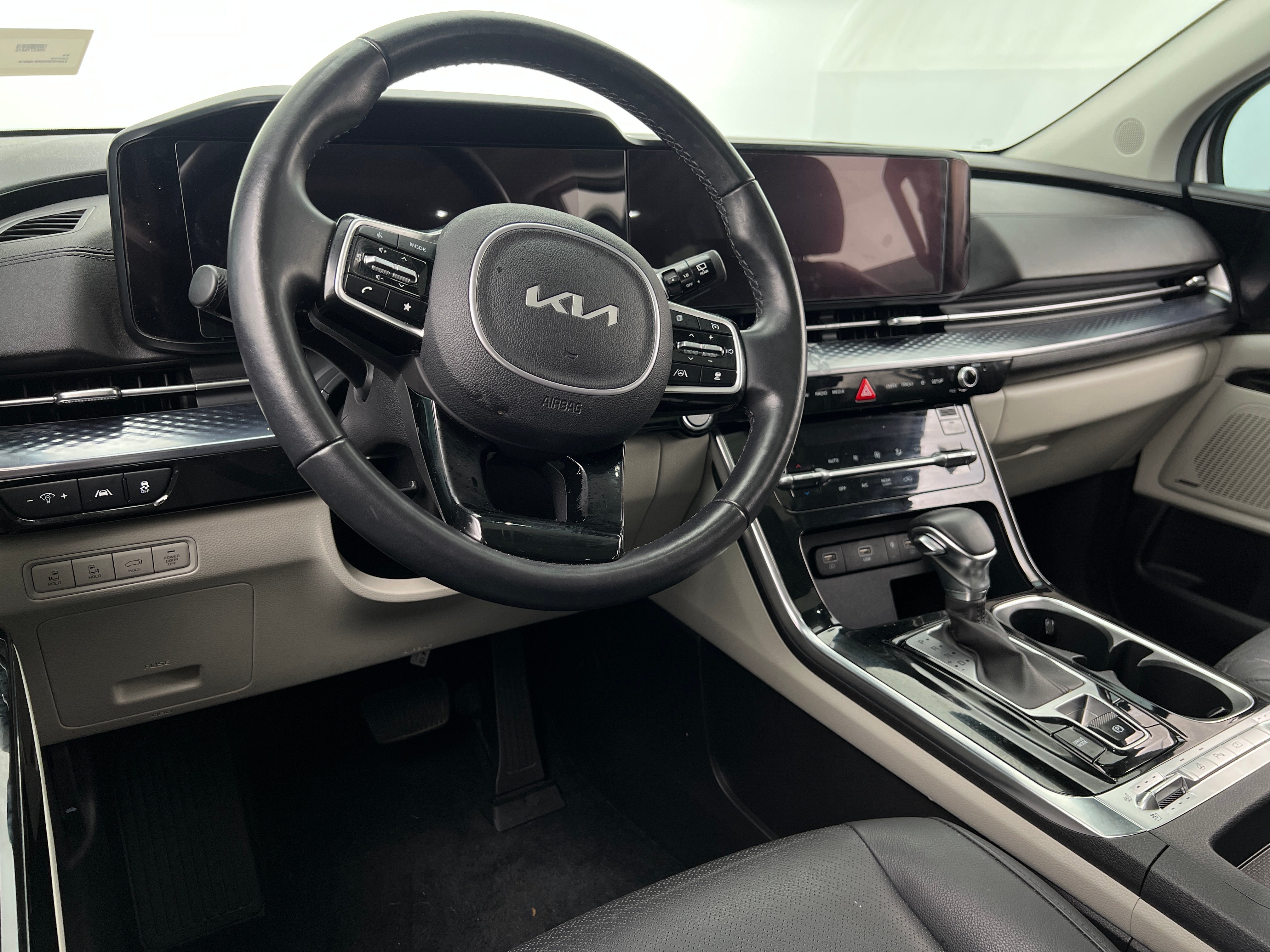 2022 Kia Carnival SX Prestige 2