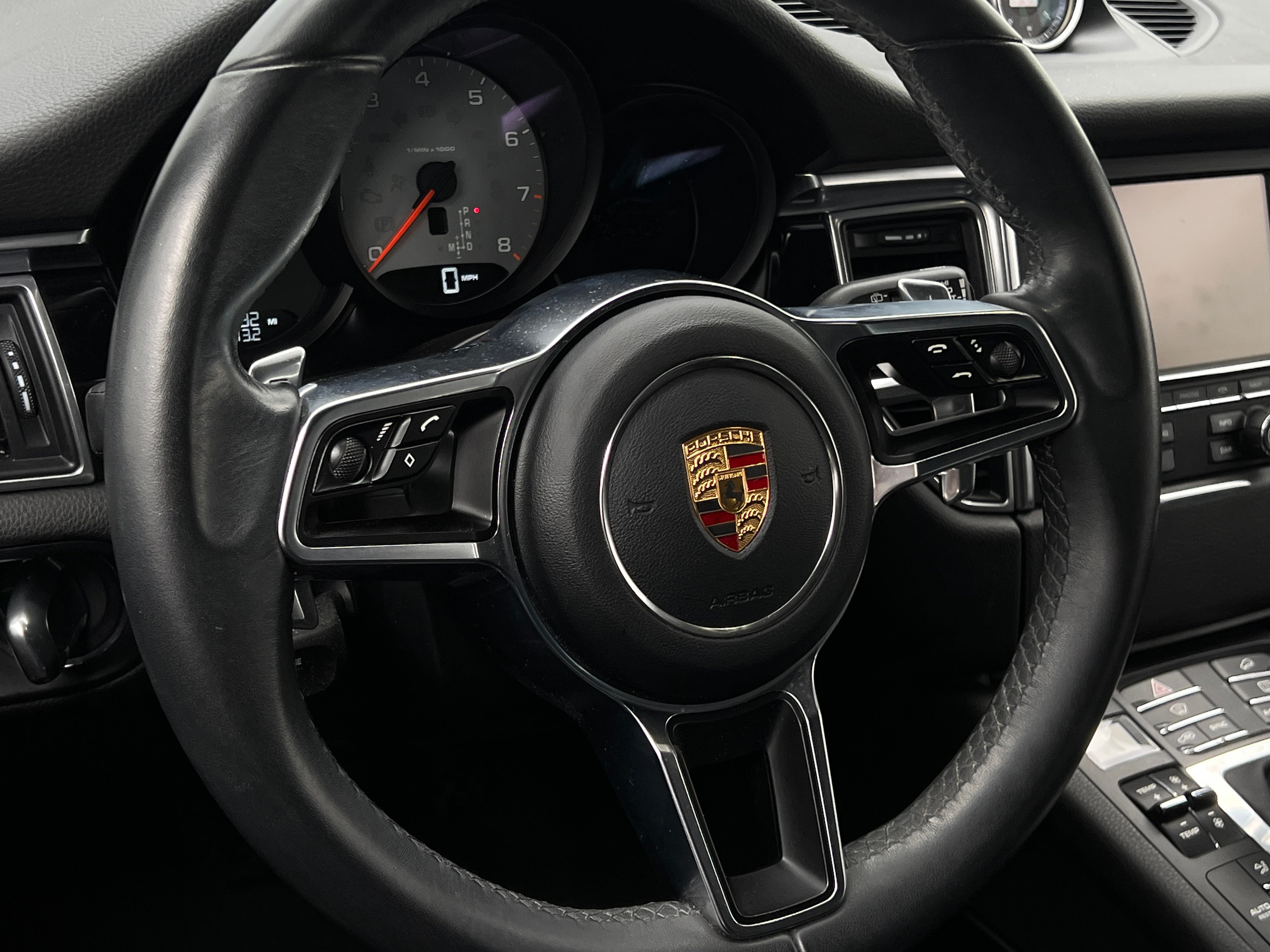 2015 Porsche Macan S 4