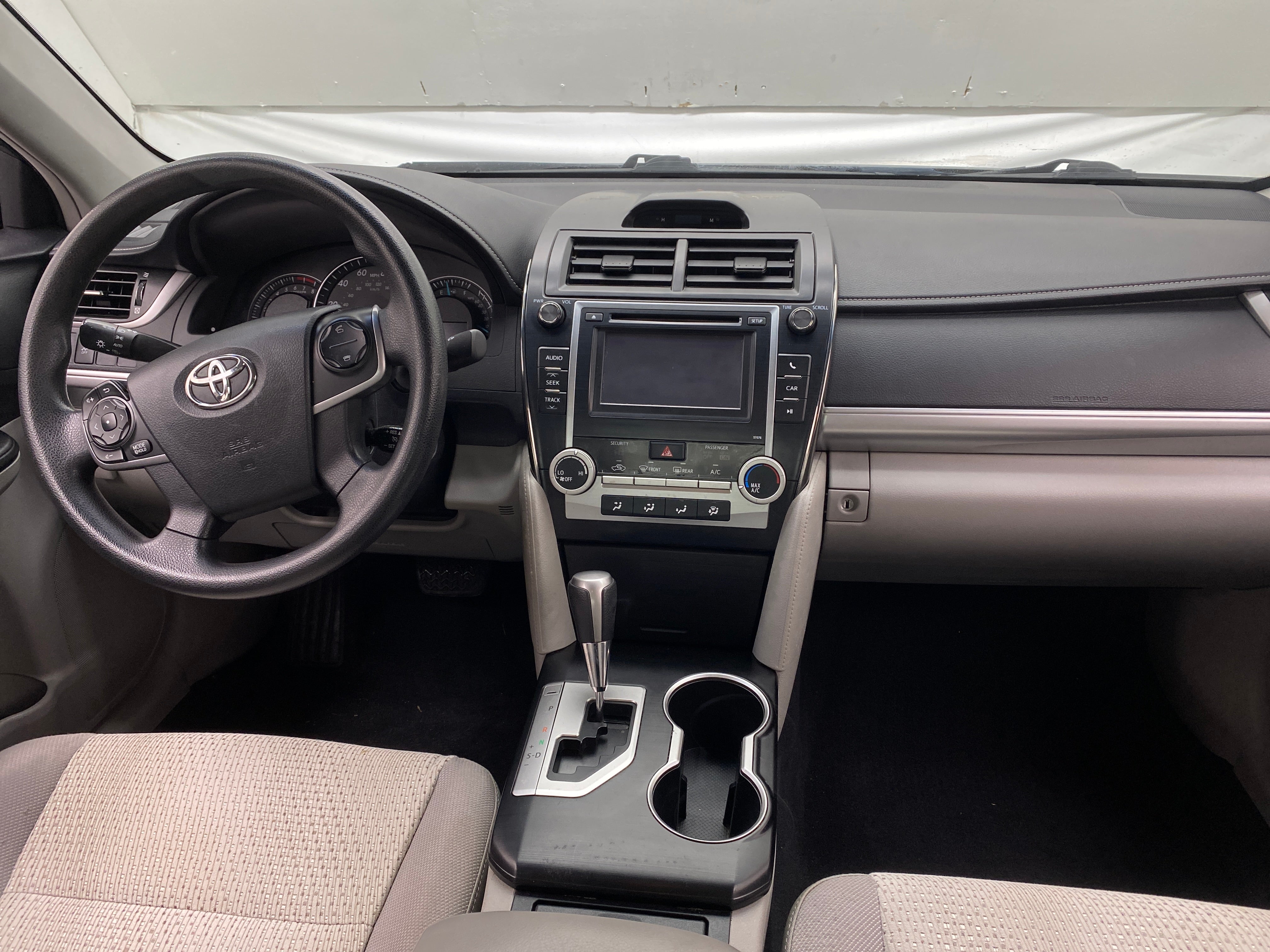 2013 Toyota Camry LE 3