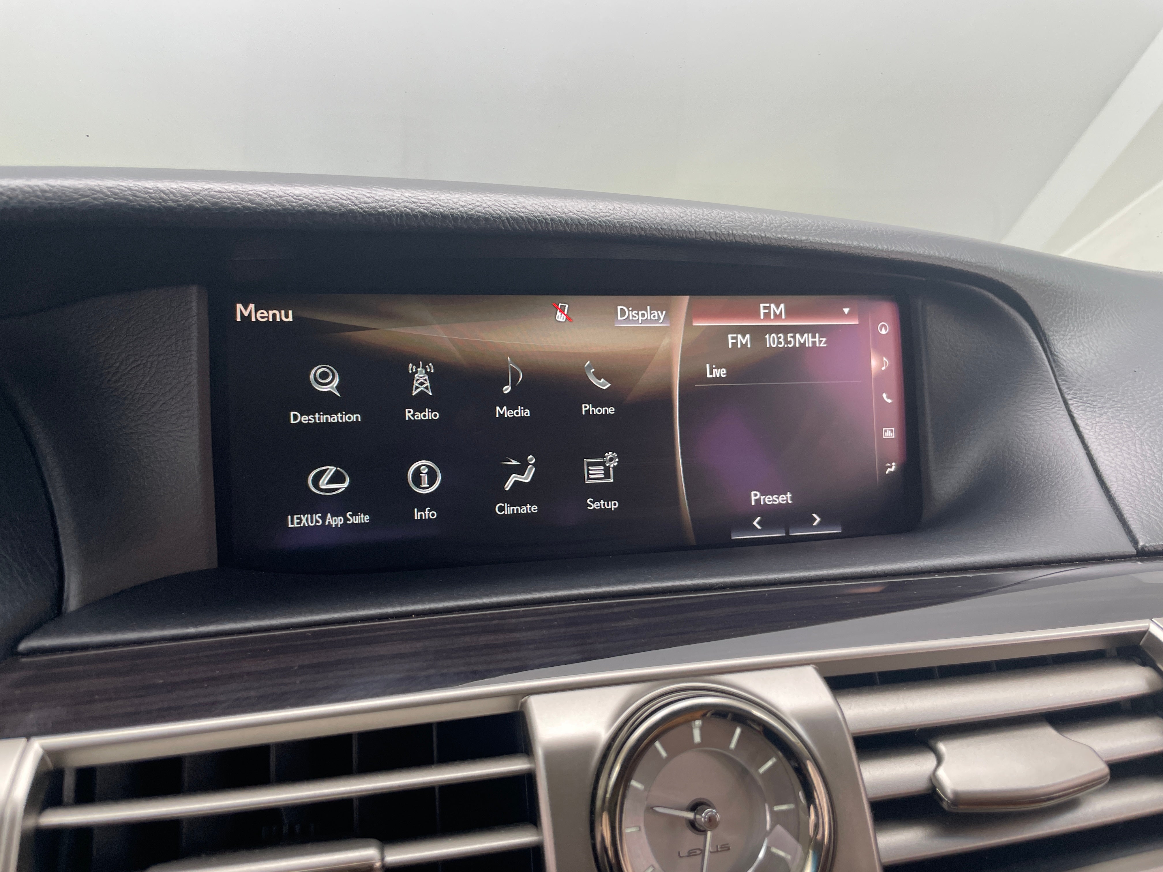 2016 Lexus LS 460 3