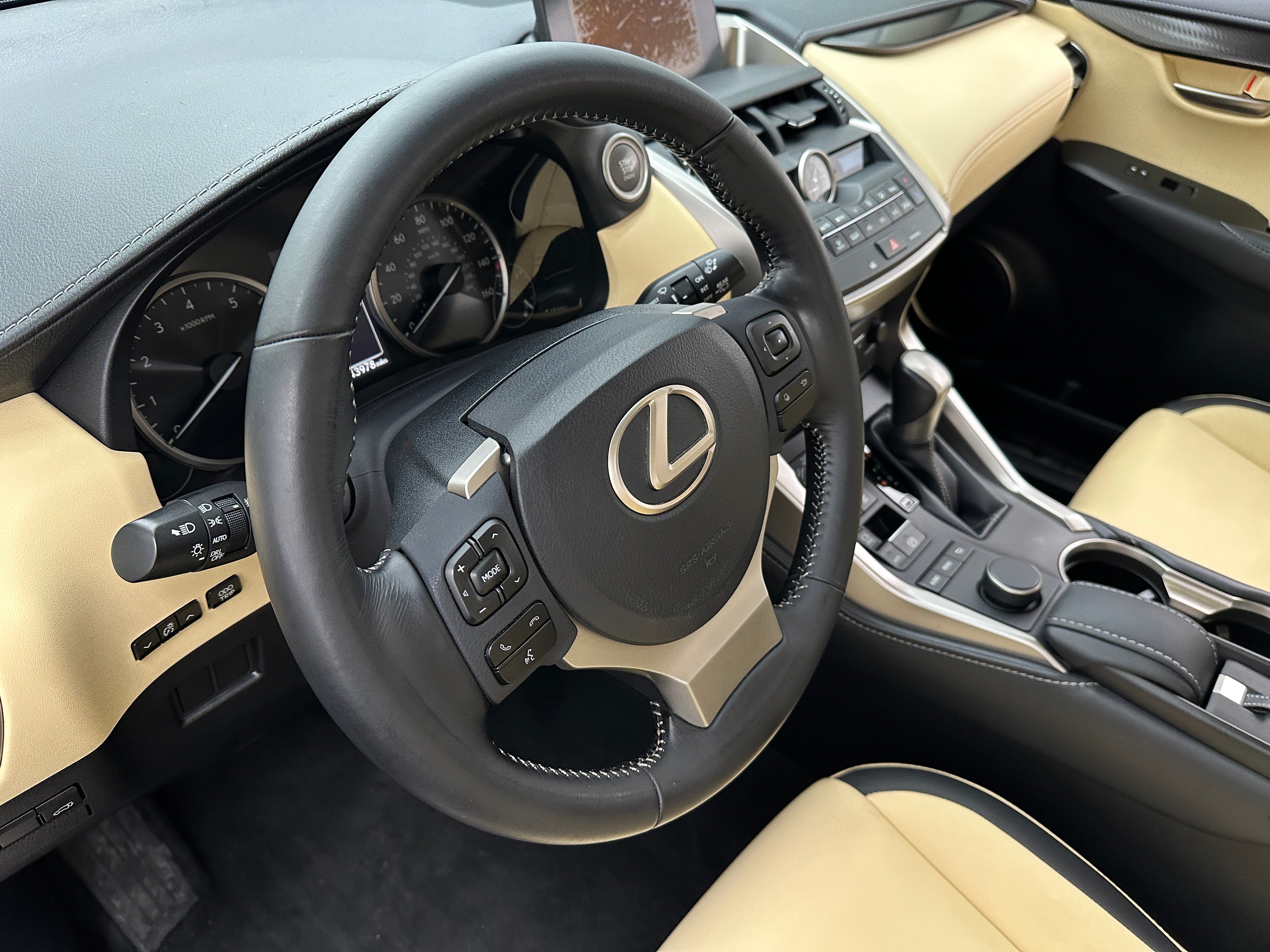 2016 Lexus NX 200t 4