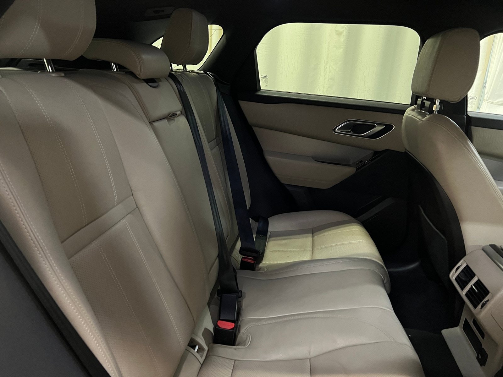 Thumbnail: 2020 Land Rover Range Rover Velar - 5