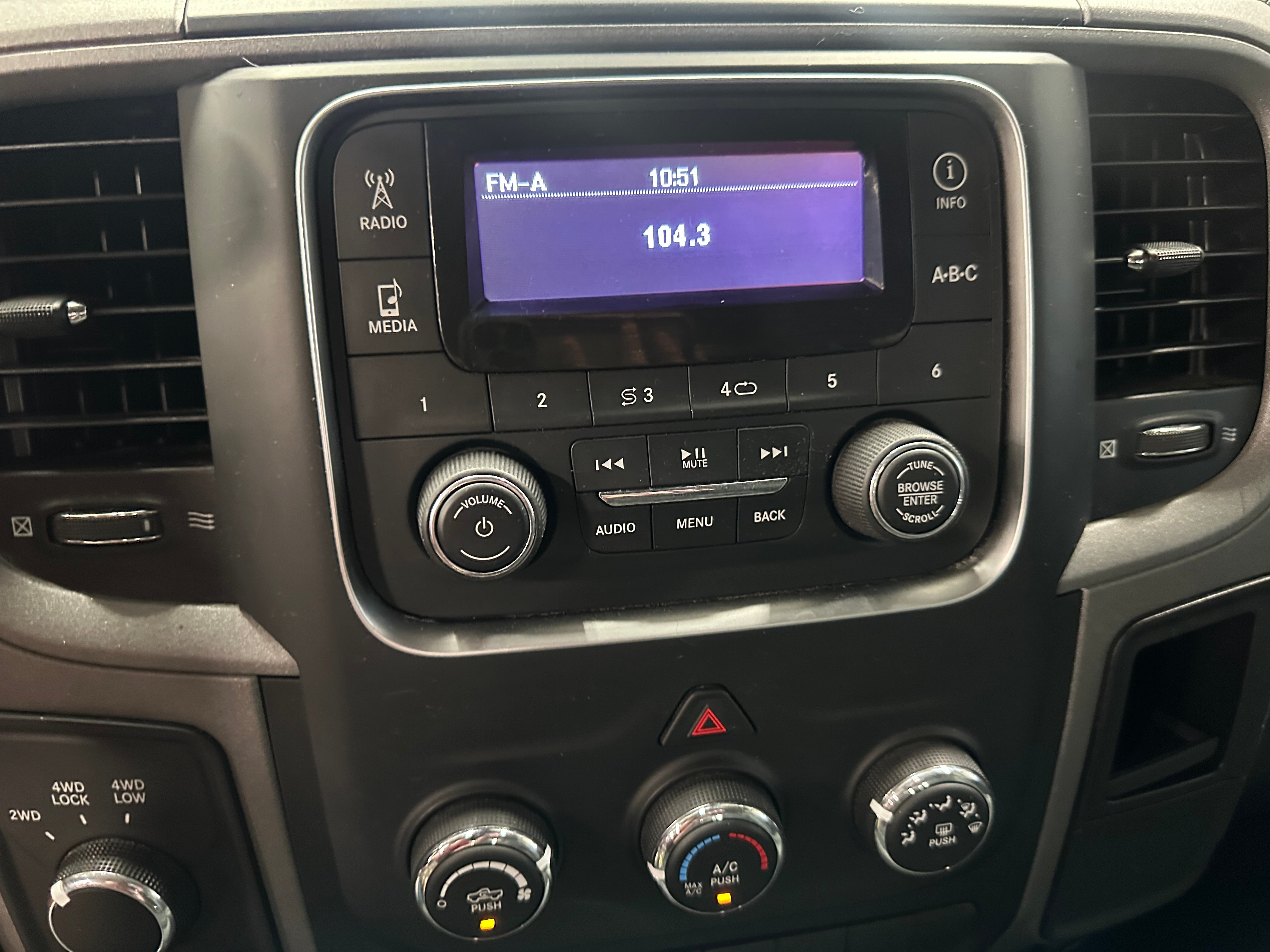 2015 RAM 1500 Tradesman 4