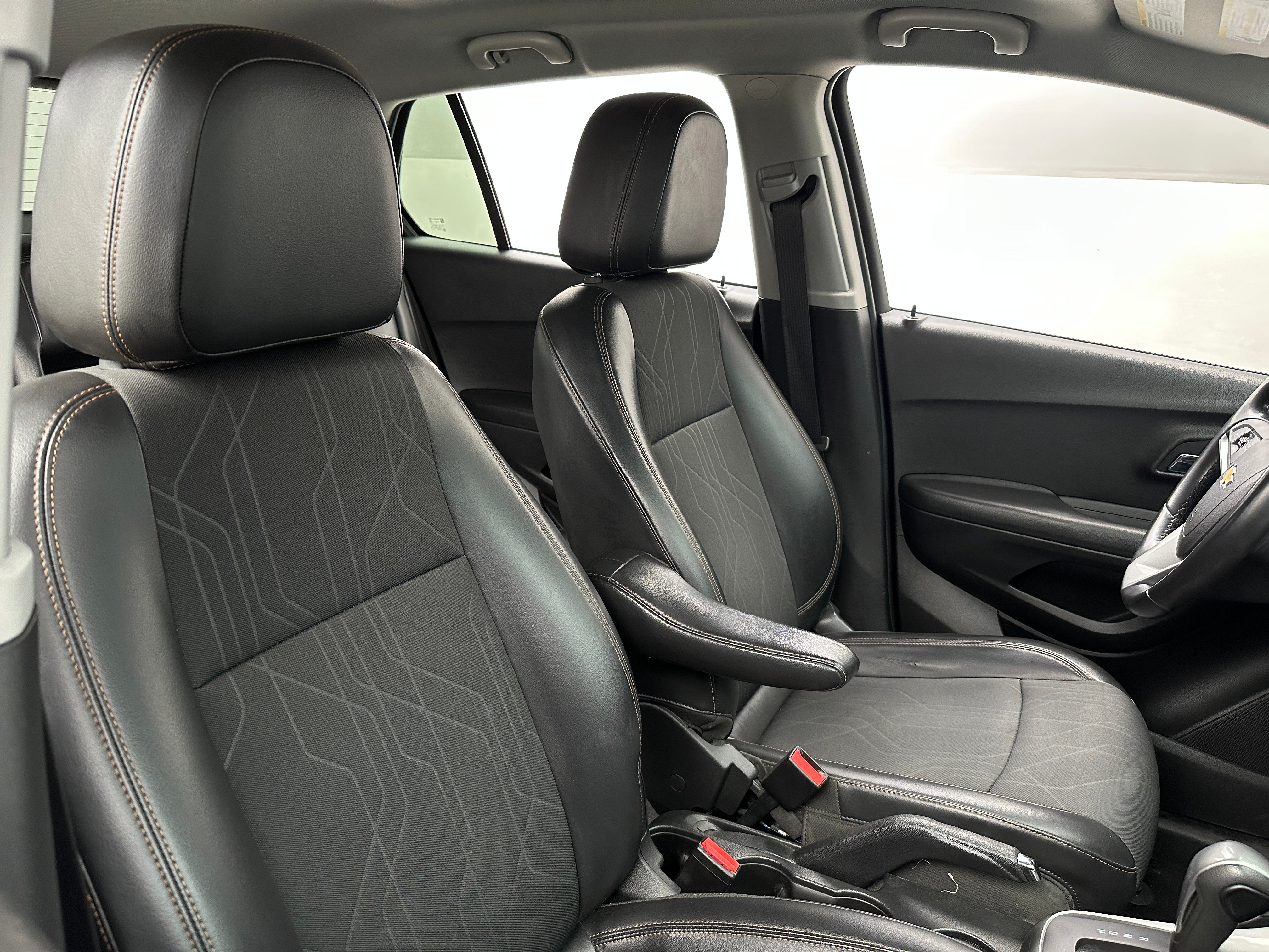 2019 Chevrolet Trax LT 2