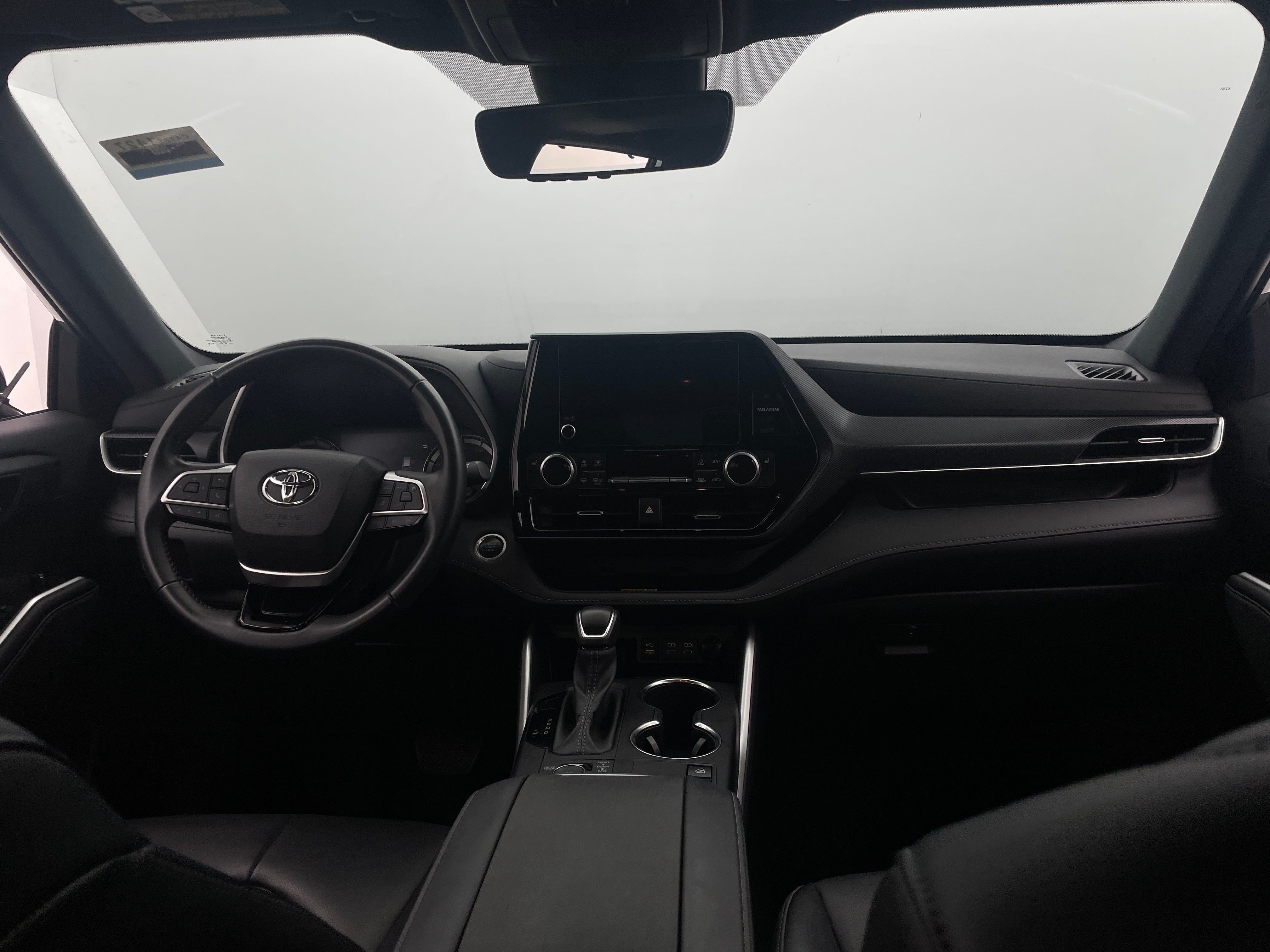 2024 Toyota Highlander XSE 2