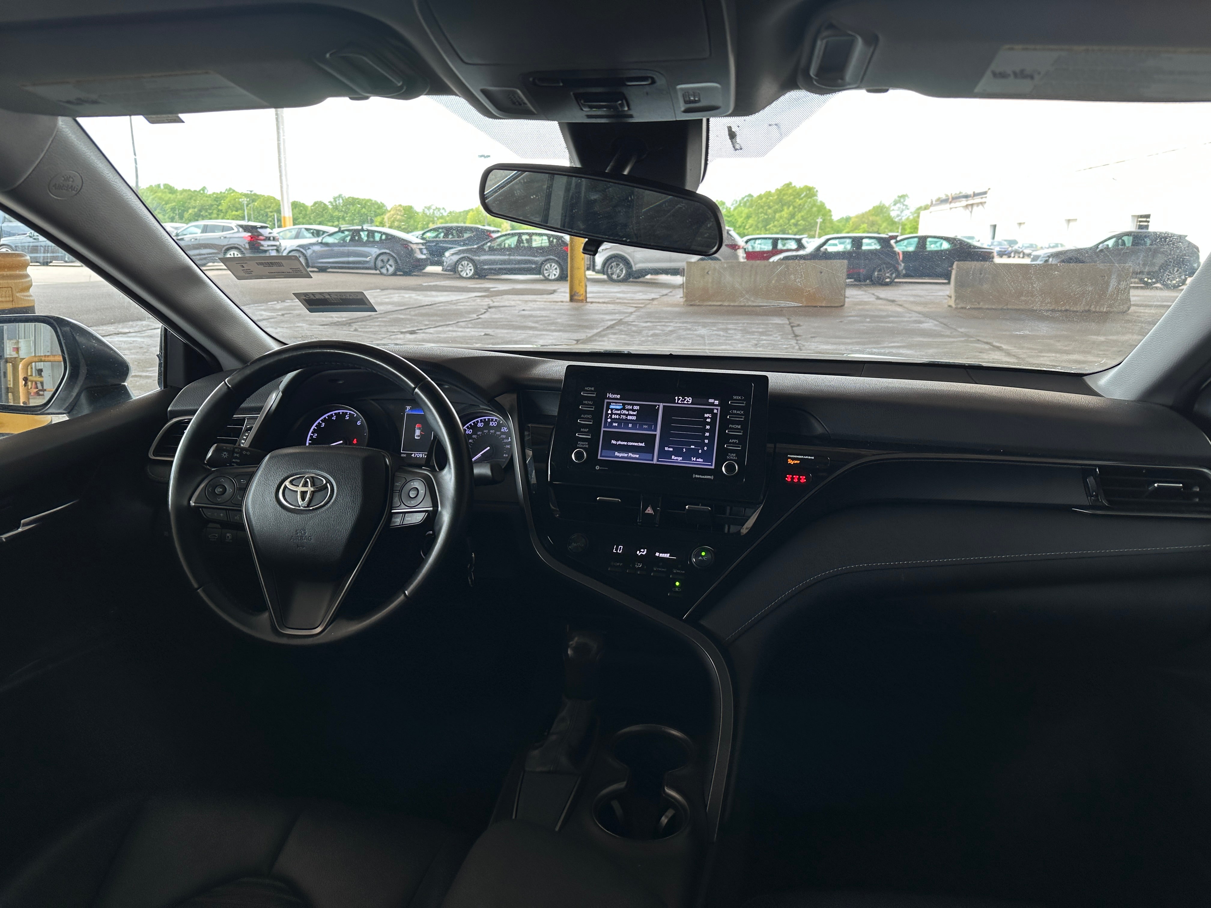 2021 Toyota Camry SE 2