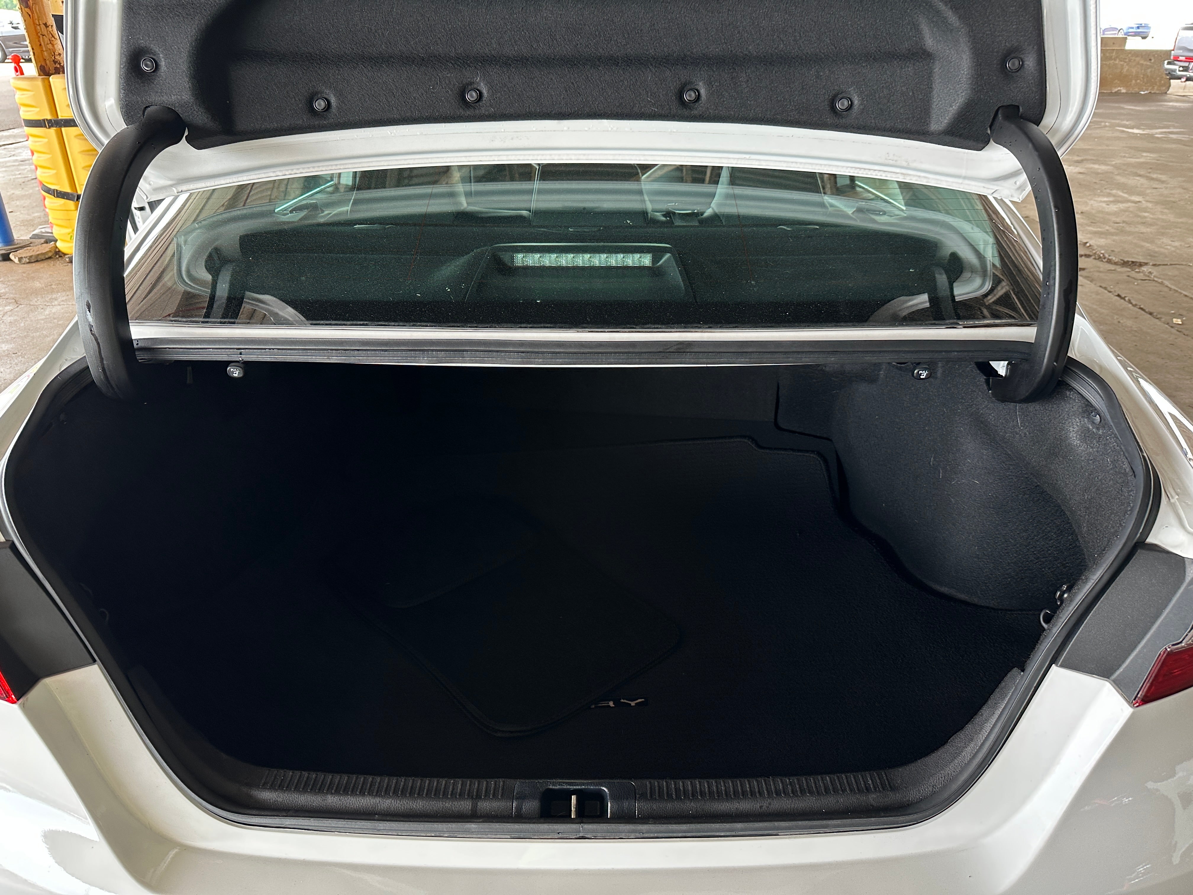 2021 Toyota Camry SE 6
