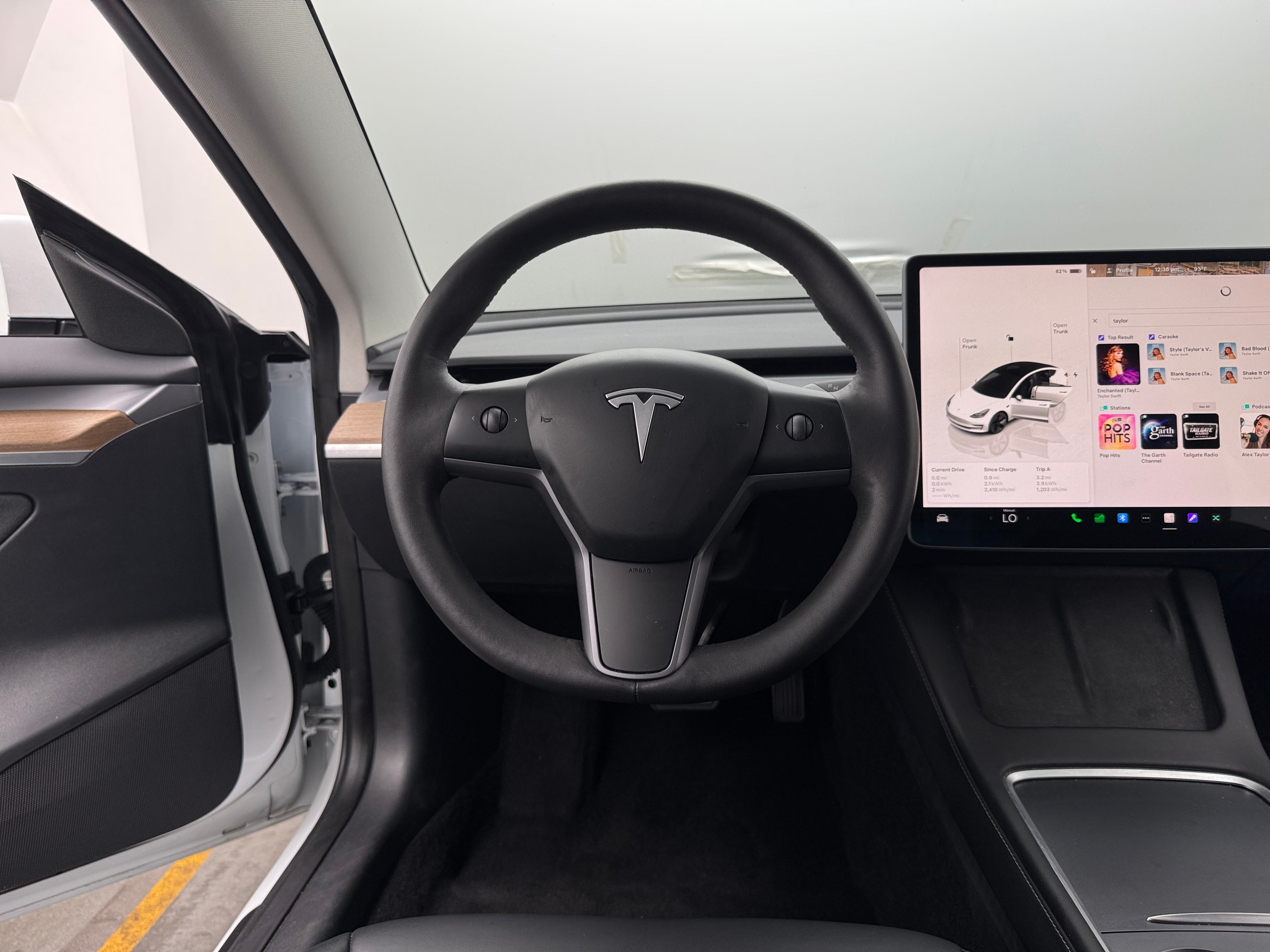 2023 Tesla Model 3 Standard Range 4
