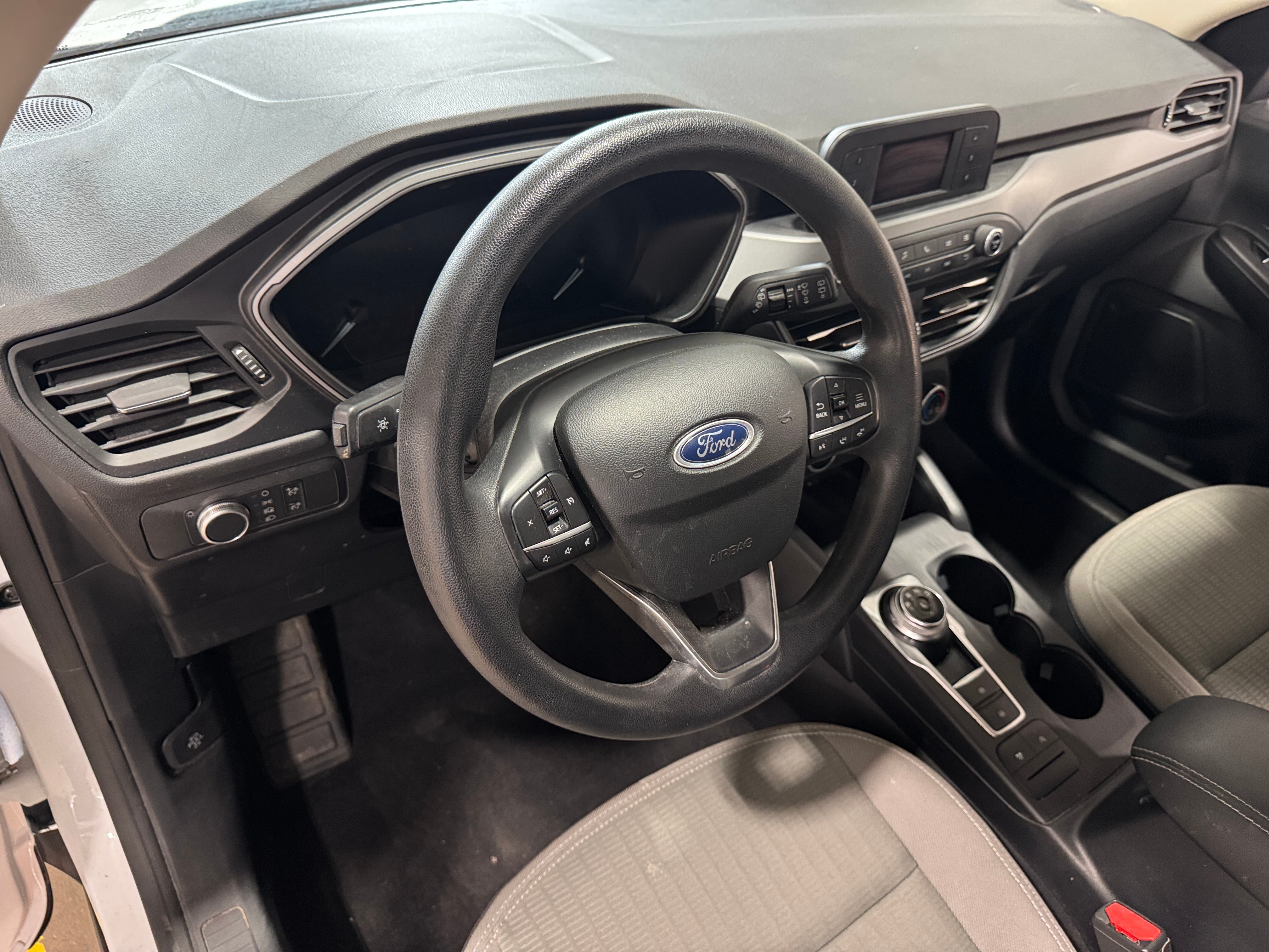 2020 Ford Escape S 3