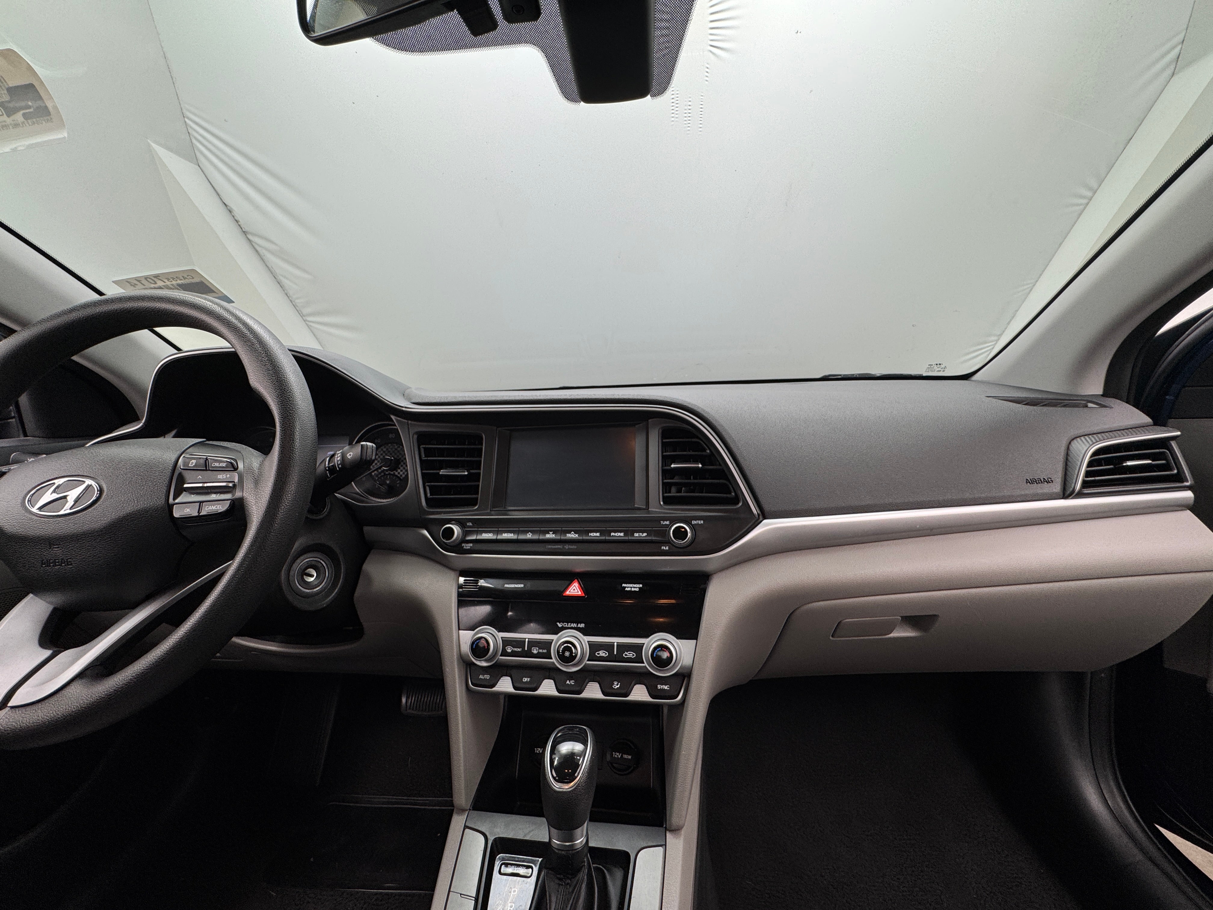 2020 Hyundai Elantra SEL 3